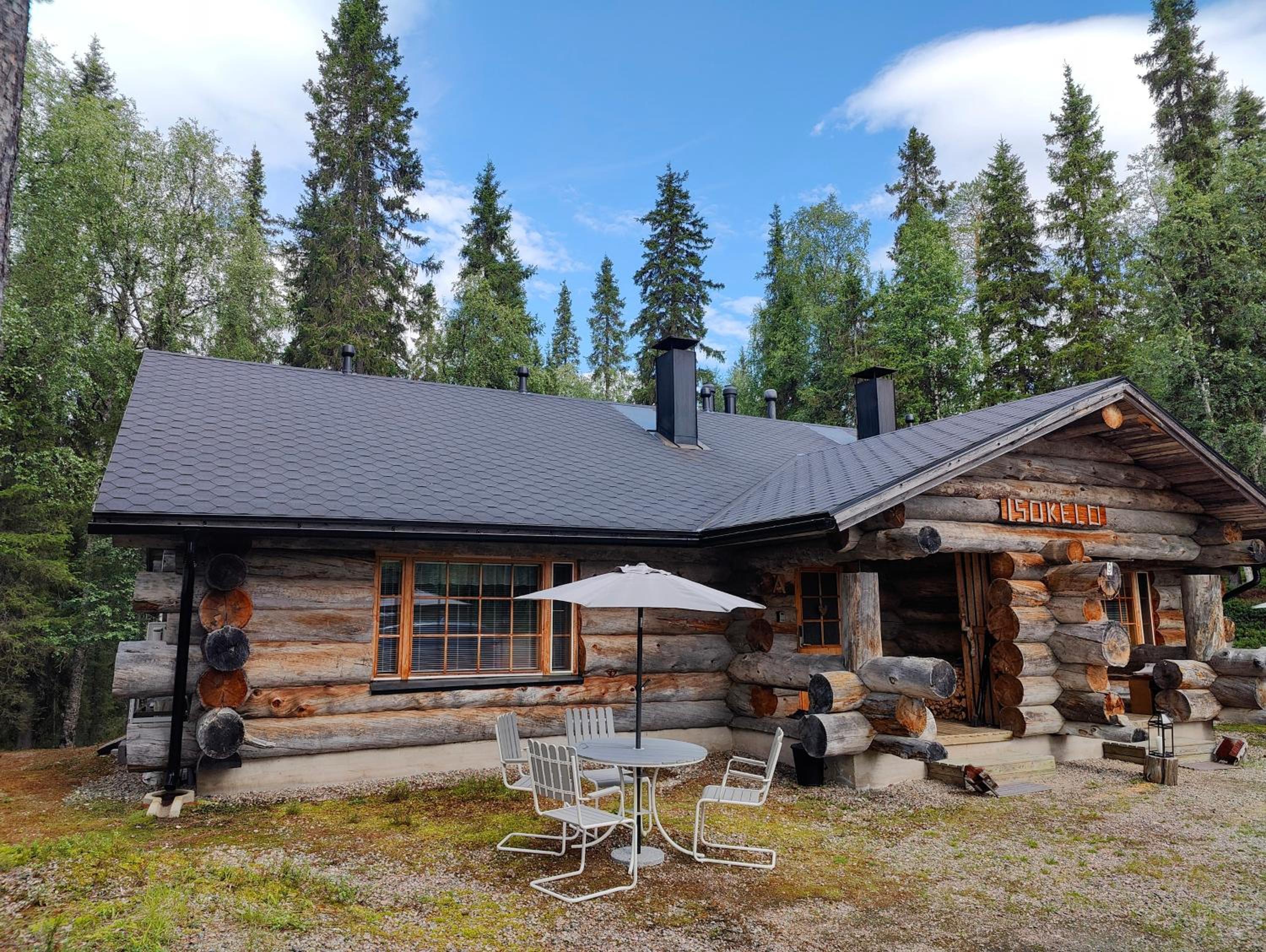 Isokelo Log Apartments