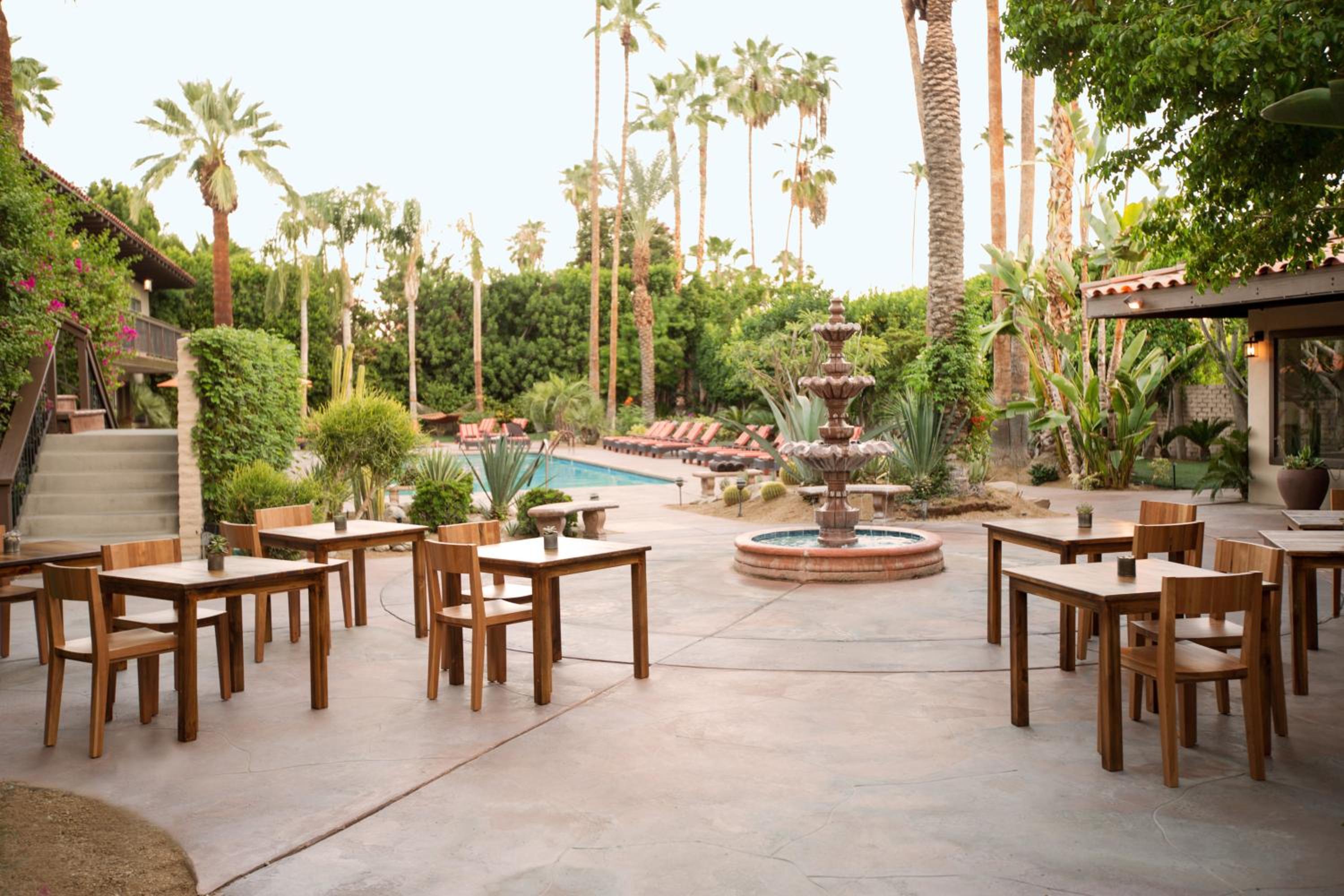 Santiago Resort - Palm Springs Premier Gay Men’s Resort
