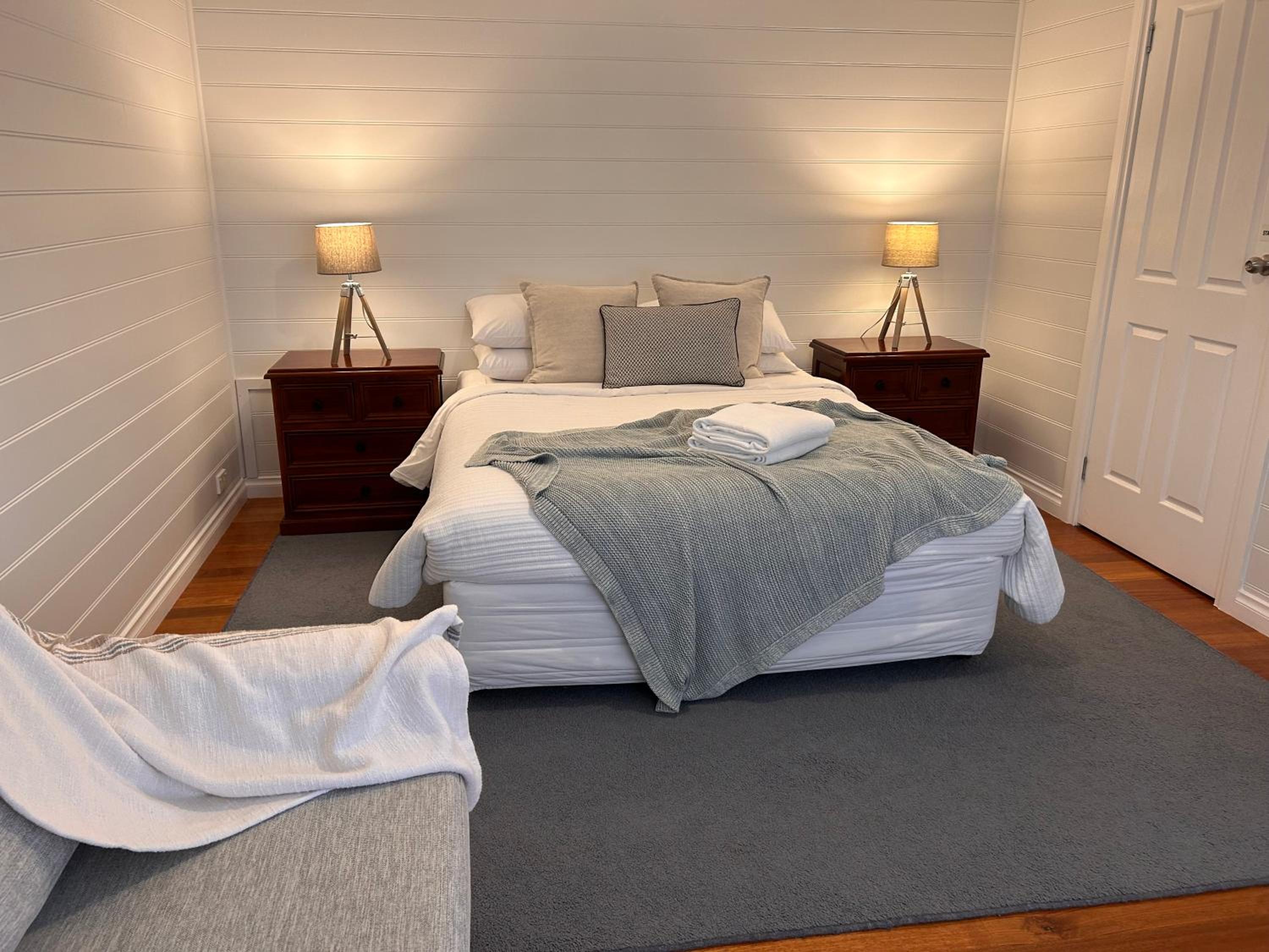 Dunes - Elegant Beach Villa with huge heated swim spa