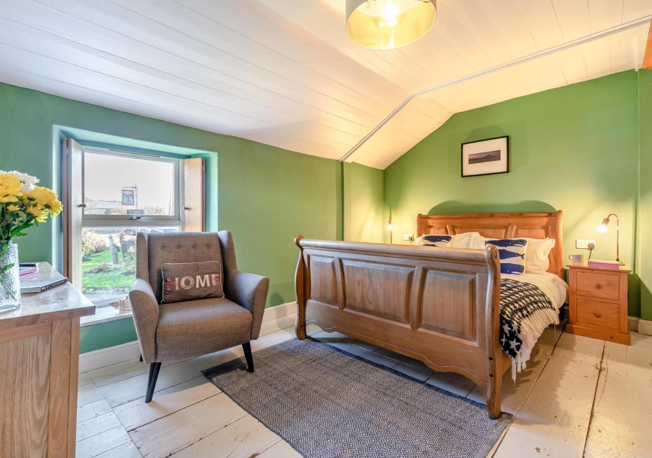 3 Bed in Pendeen oc-t22674