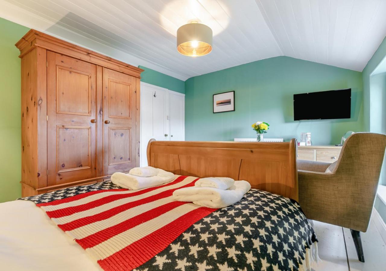 3 Bed in Pendeen oc-t22674