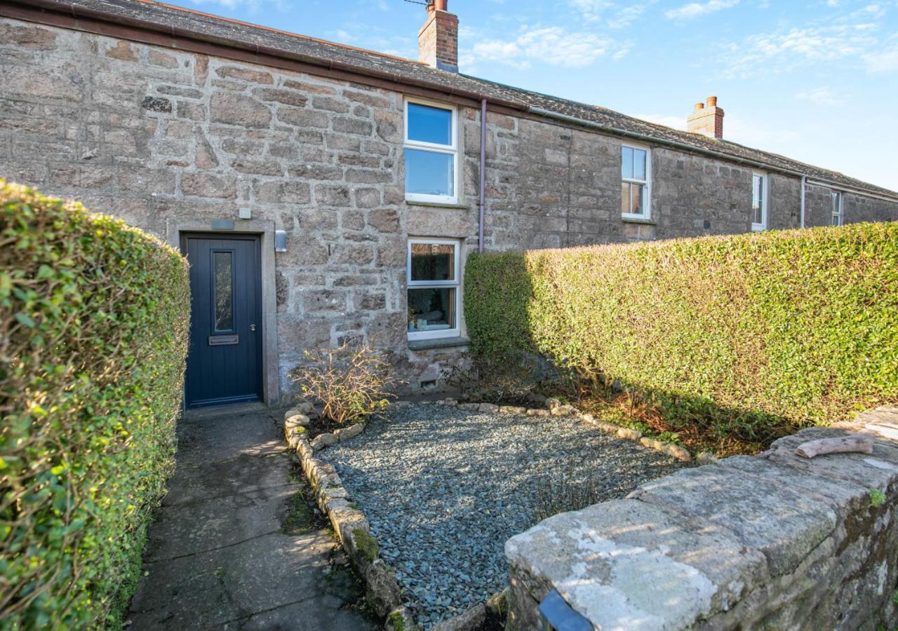 3 Bed in Pendeen oc-t22674