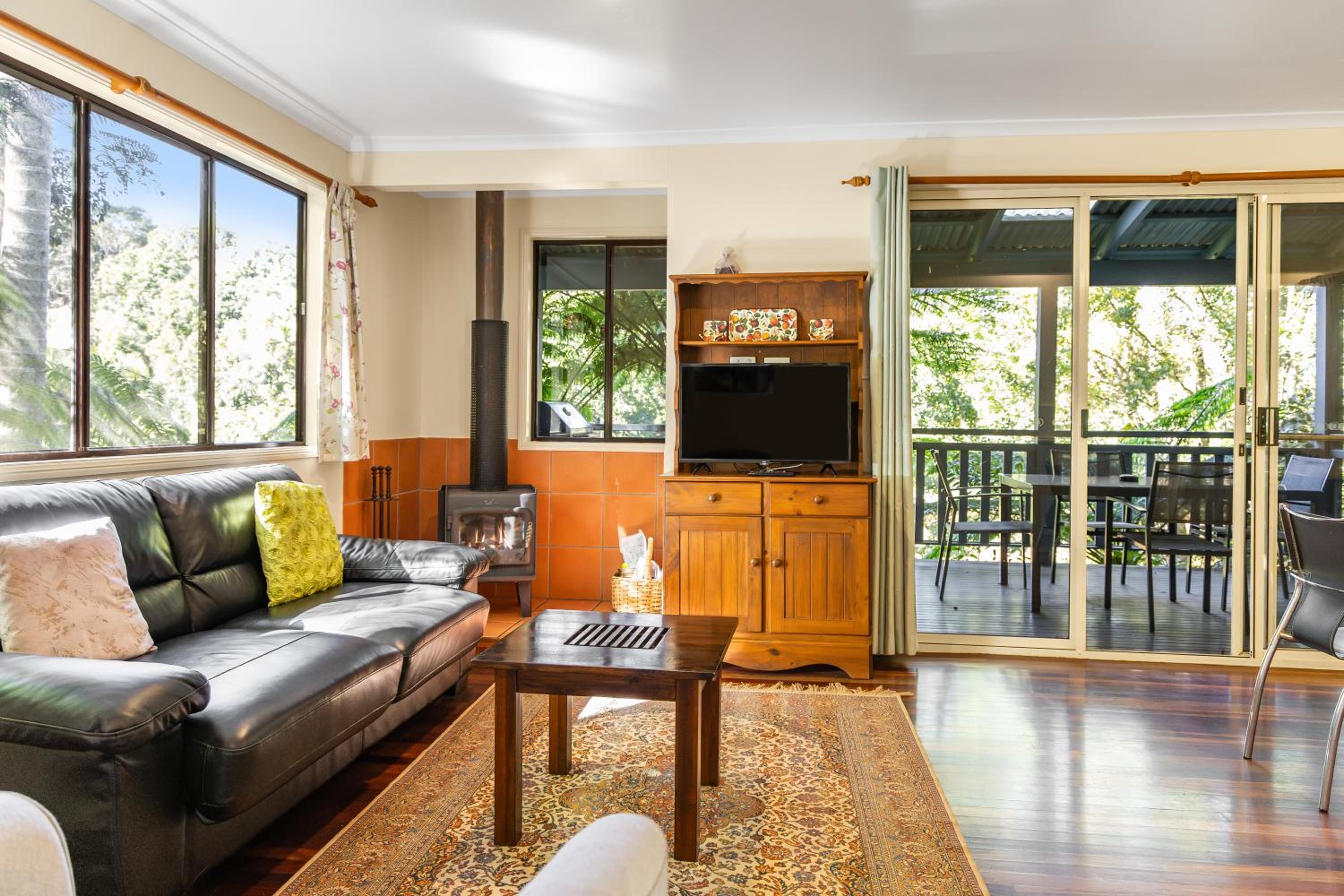 Montville Country Cabins