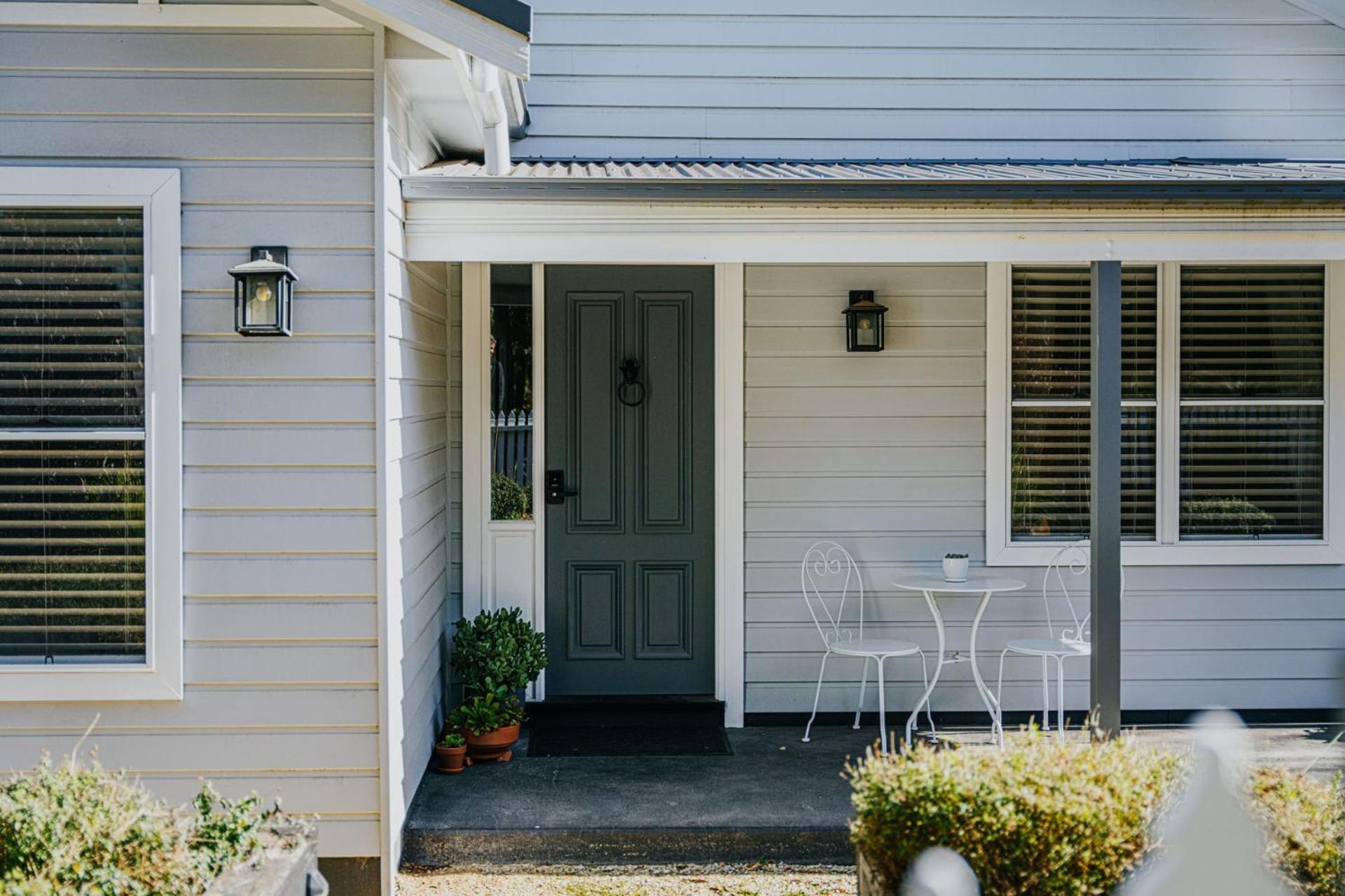 Cow Bell Cottage