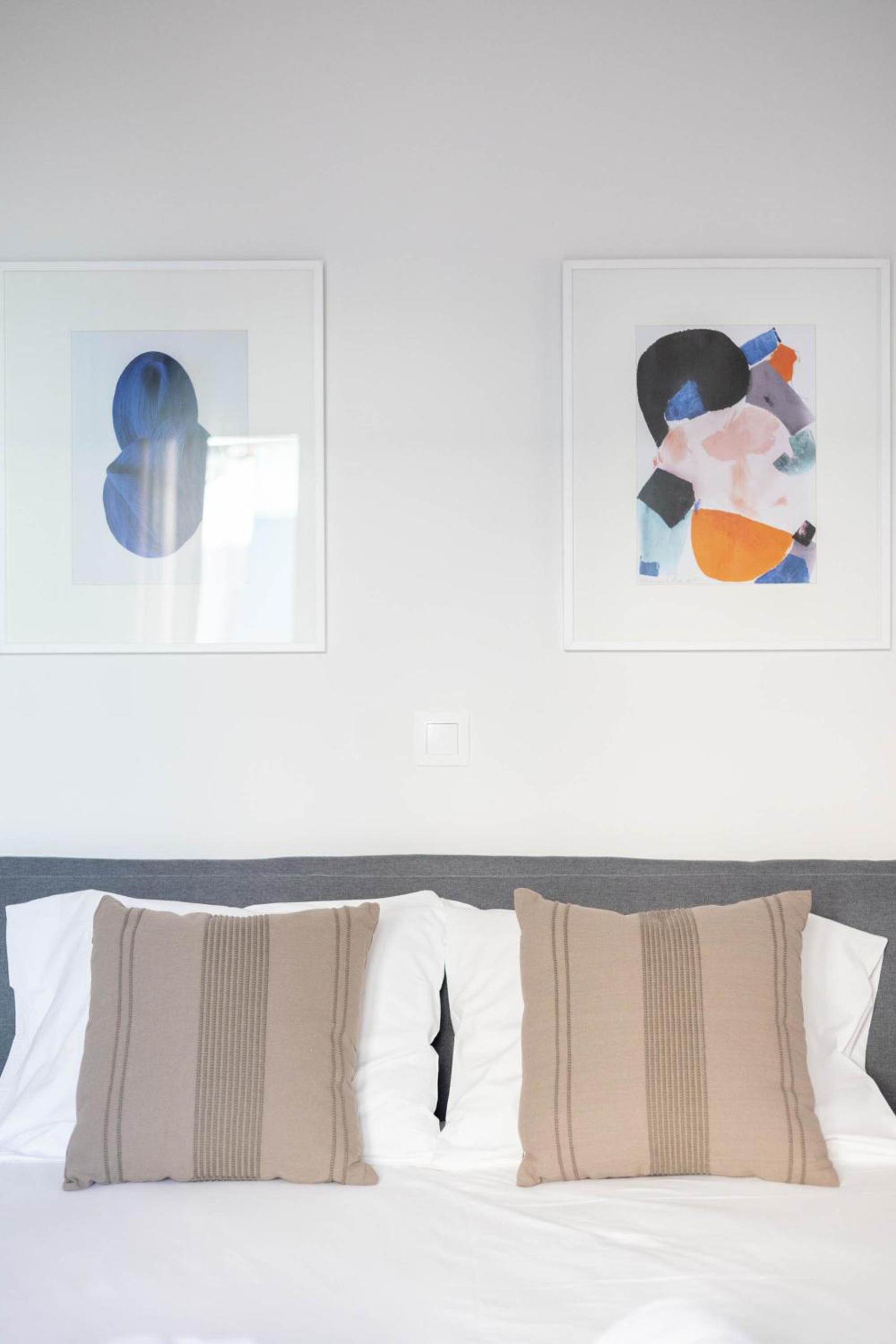 Urban Comfort 2 bdrm next to Metro