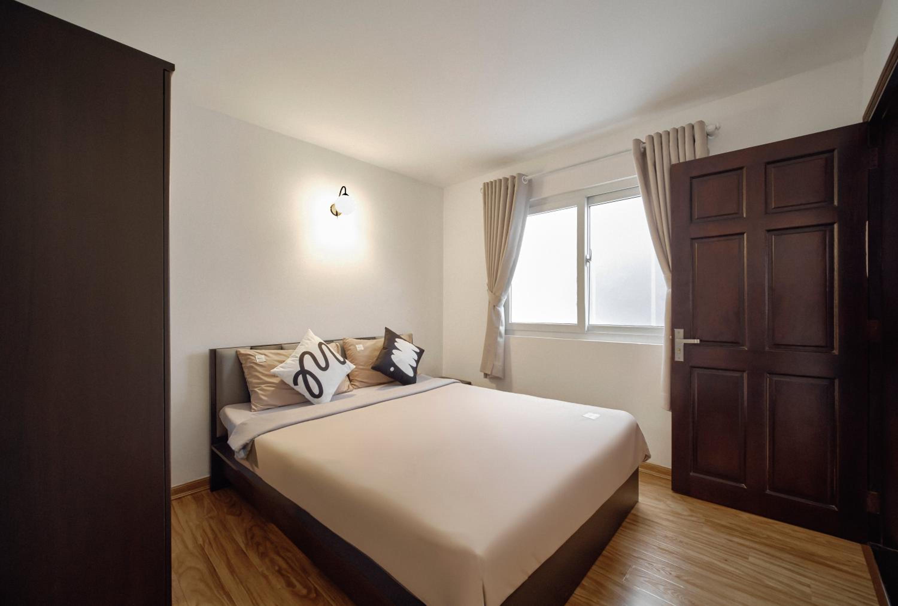 Tan Son Nhat Airport Apartment by SABAY
