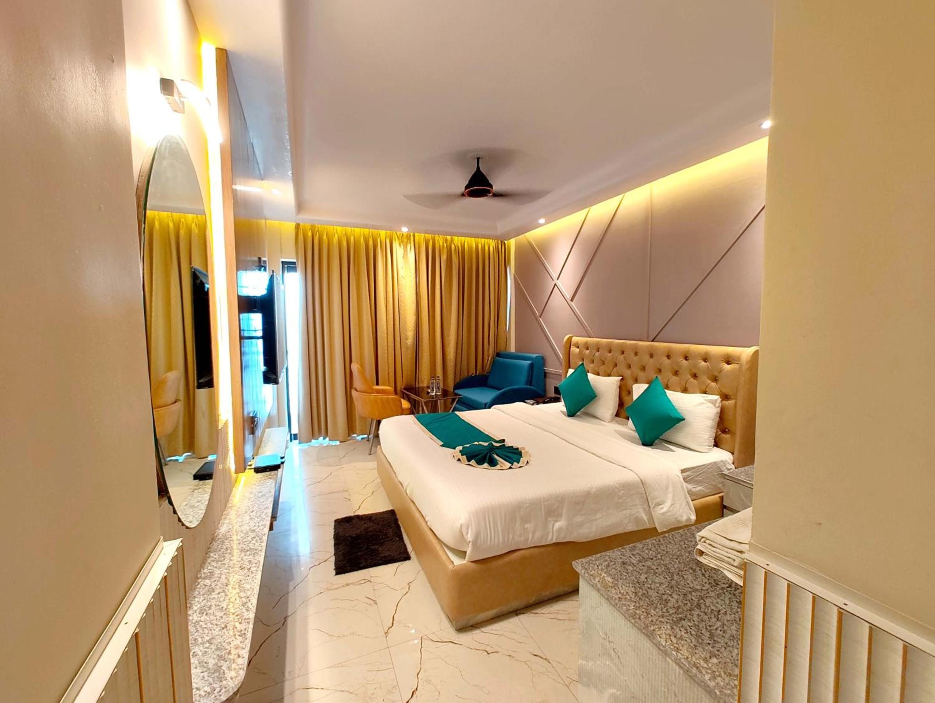 SEA VIEW HOTEL DREAMLAND PURI -হোটেল ড্রিমল্যান্ড পুরী Rooms-sea view fully-air-conditioned-hotel with-lift-Restaurant-and-parking-facility - New marine Dr view 5
