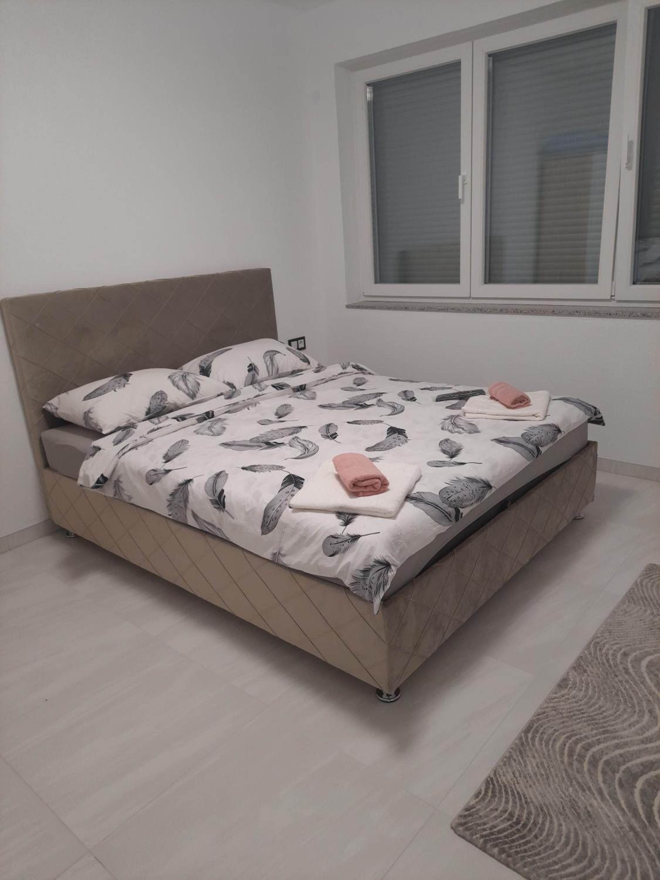 Apartments White House Bihac