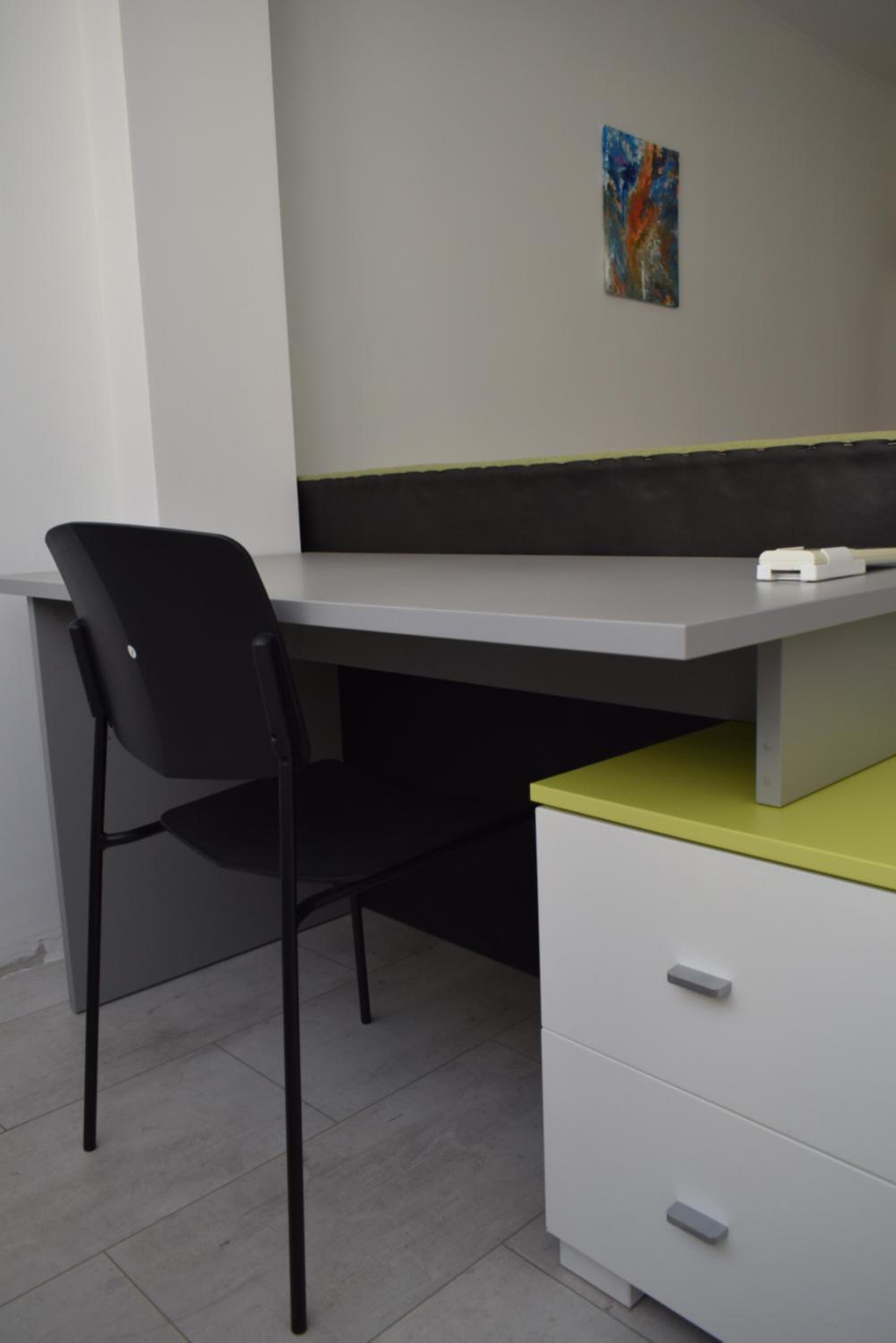 Apartment with 2 Bedrooms and Parking Near the Beach