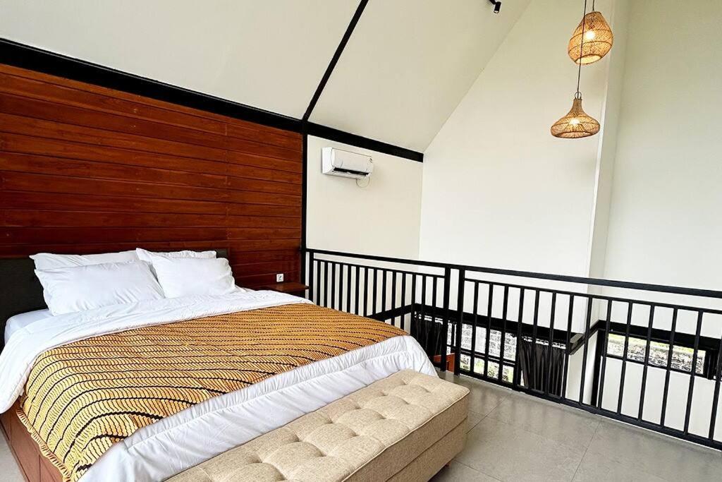 Bango Cabins Loft-2 Rooms view 3