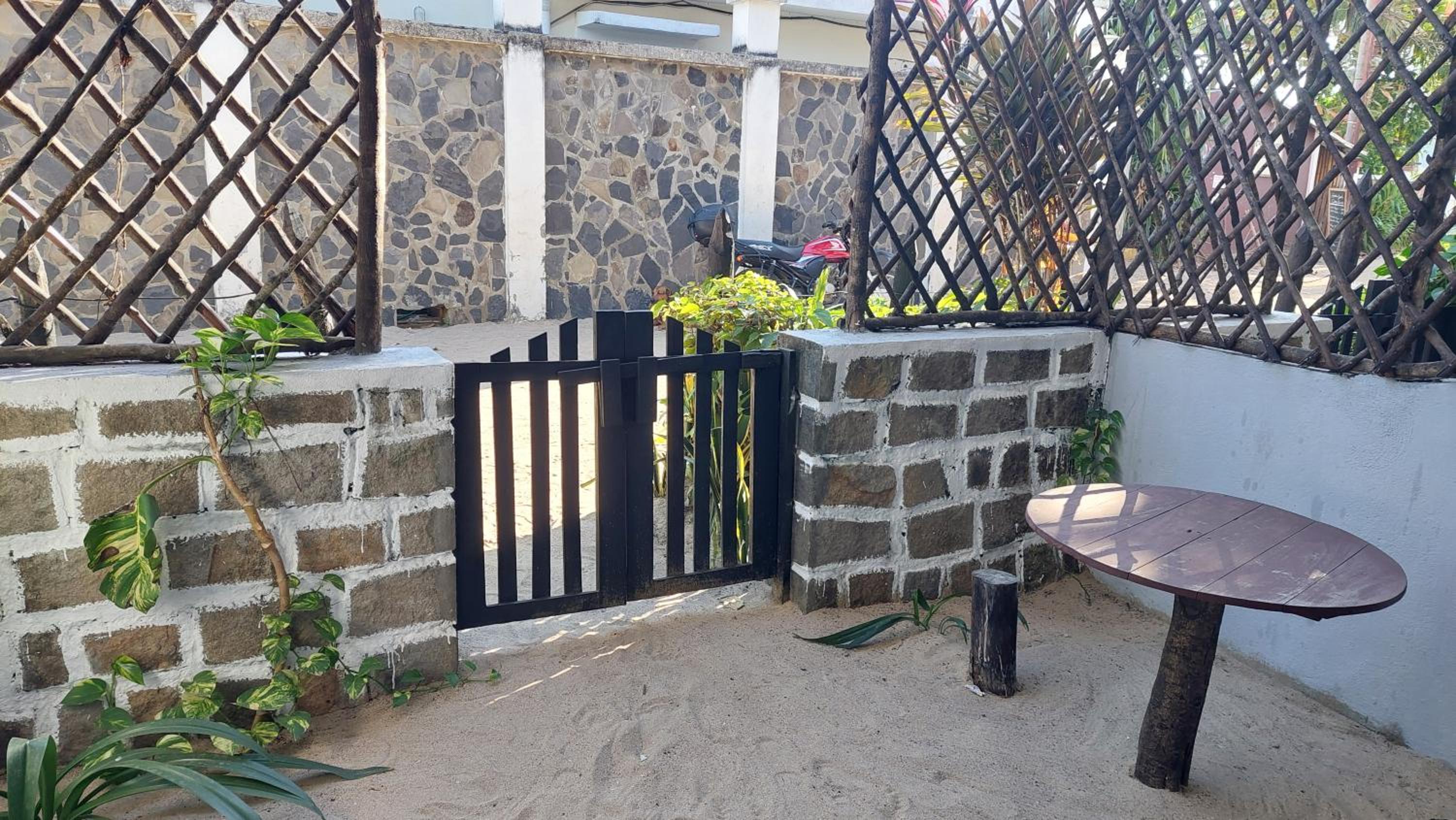 Spiçes Beach Studio, Locations de Vacances Nosy-Be view 2