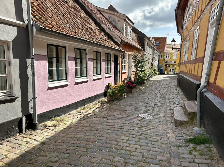 Historical and romantic house in town center