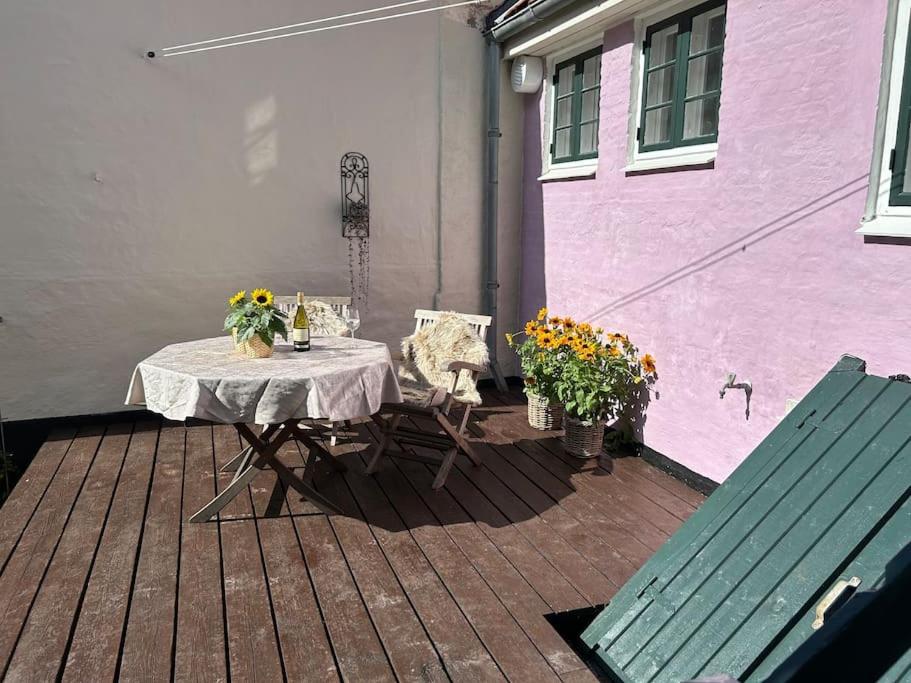 Historical and romantic house in town center