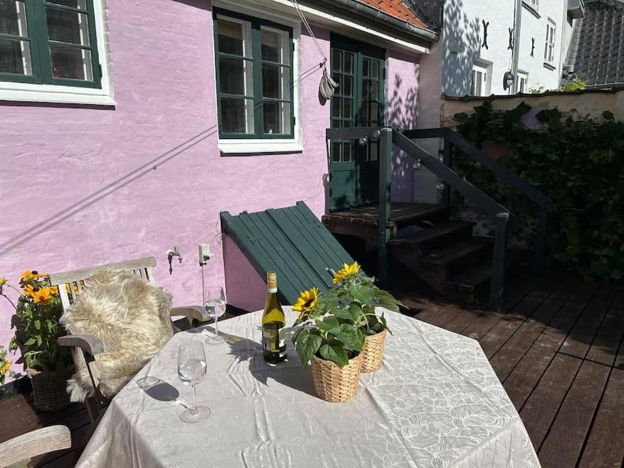 Historical and romantic house in town center