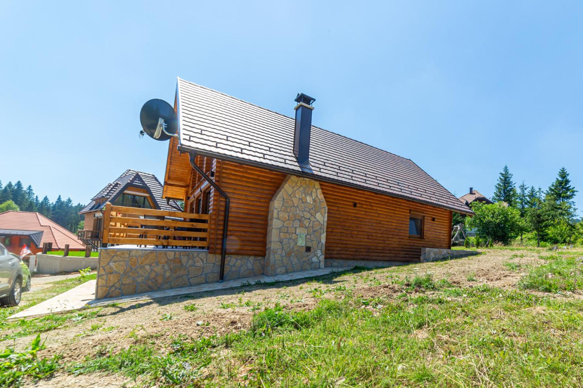 Planinska kuća Lastino gnezdo - Mitrovac na Tari