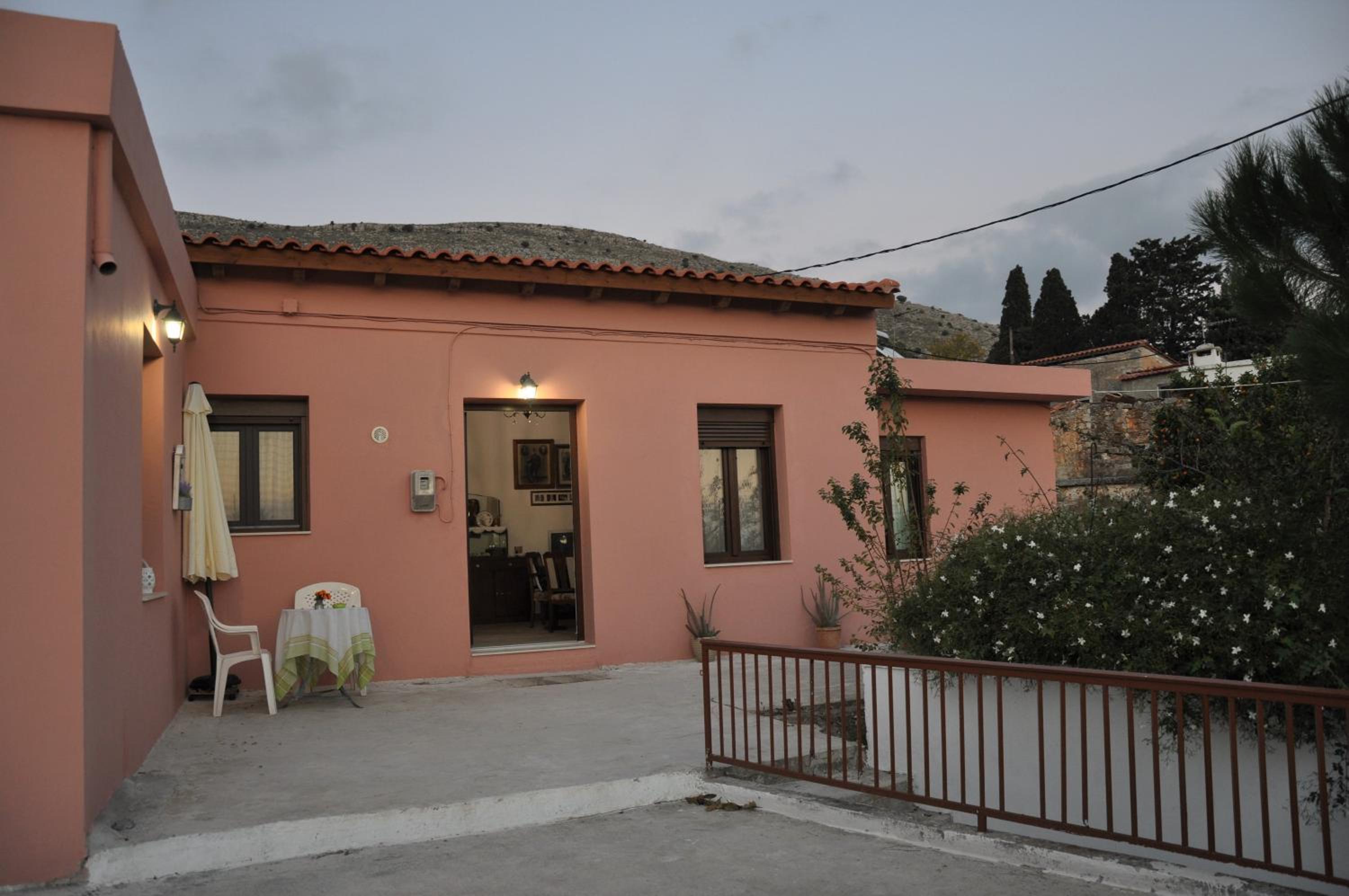 House For Rent In Apostolous view 3