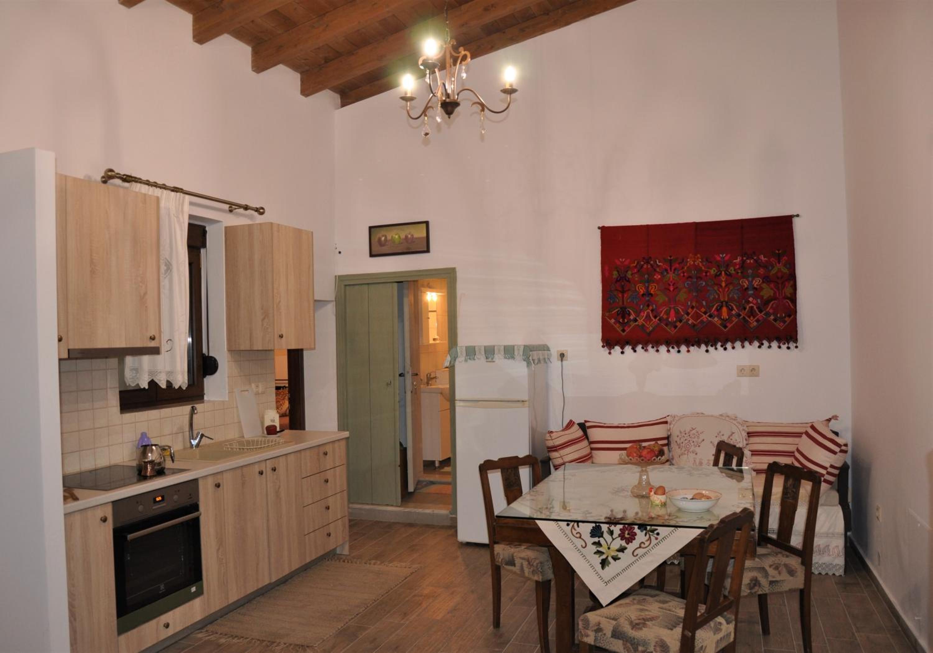 House For Rent In Apostolous view 4