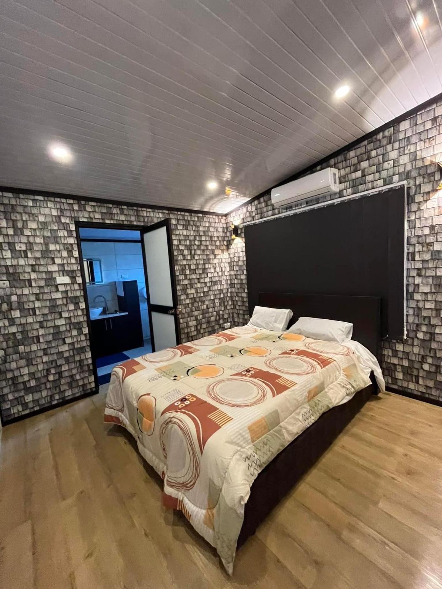 Perfect Property Apartments - view 9