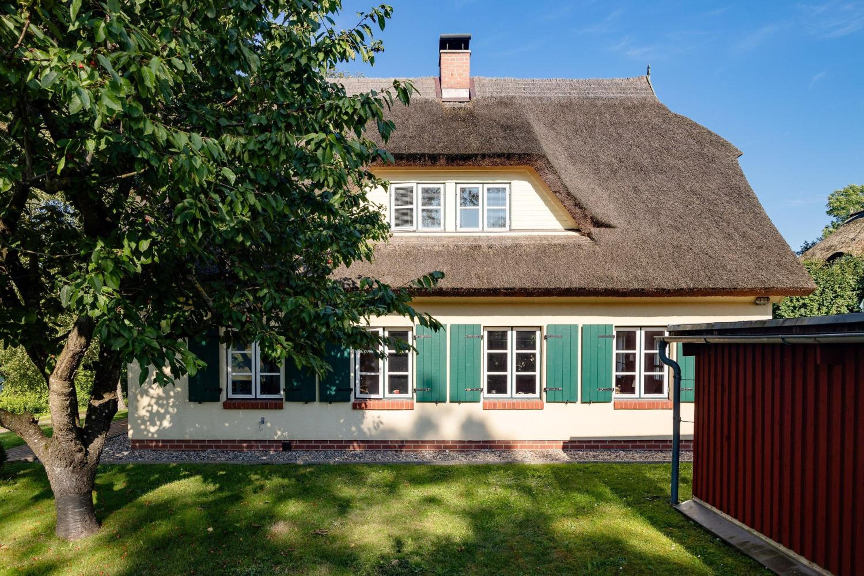 Ferienhaus Preetz 1A - Idylle unter Reet