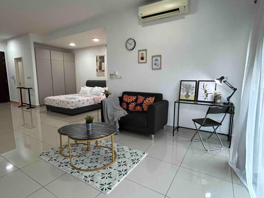 Citta Studio 3 at SD Guthrie, Oasis Corporate Park, H20, Subang Airport, Citta Mall, Medalla photo 1