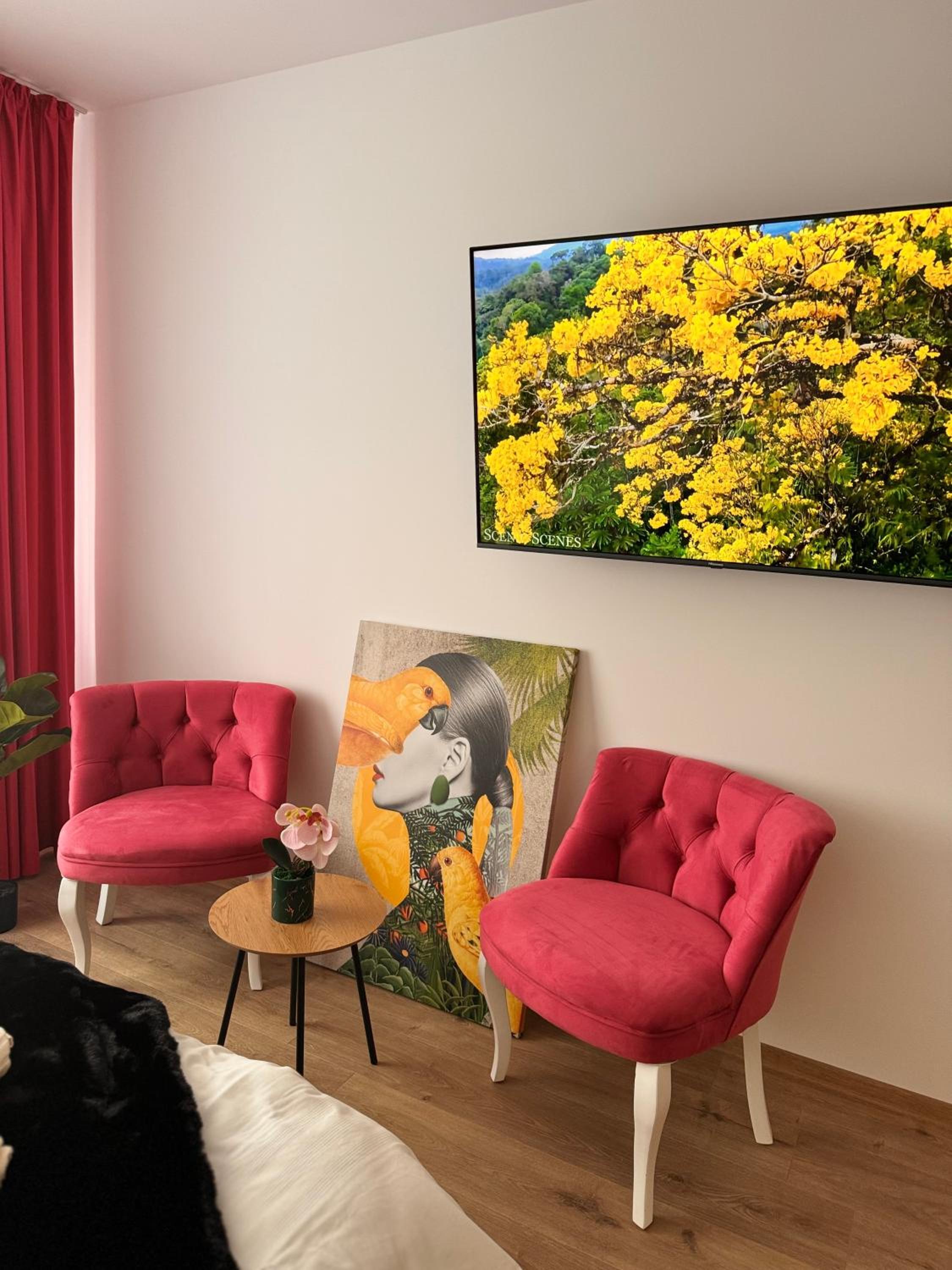 Pink Jungle Flat view 2
