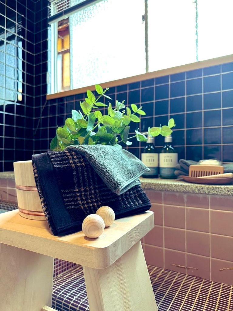 Hideaway Tabaki