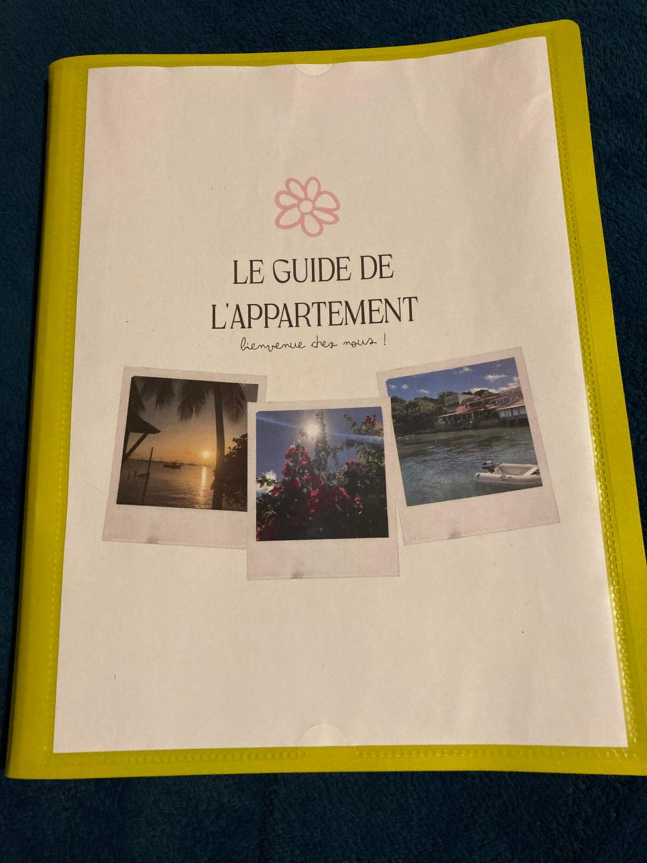 Le Toutapied , Sainte-Anne, appartement en plein centre view 2