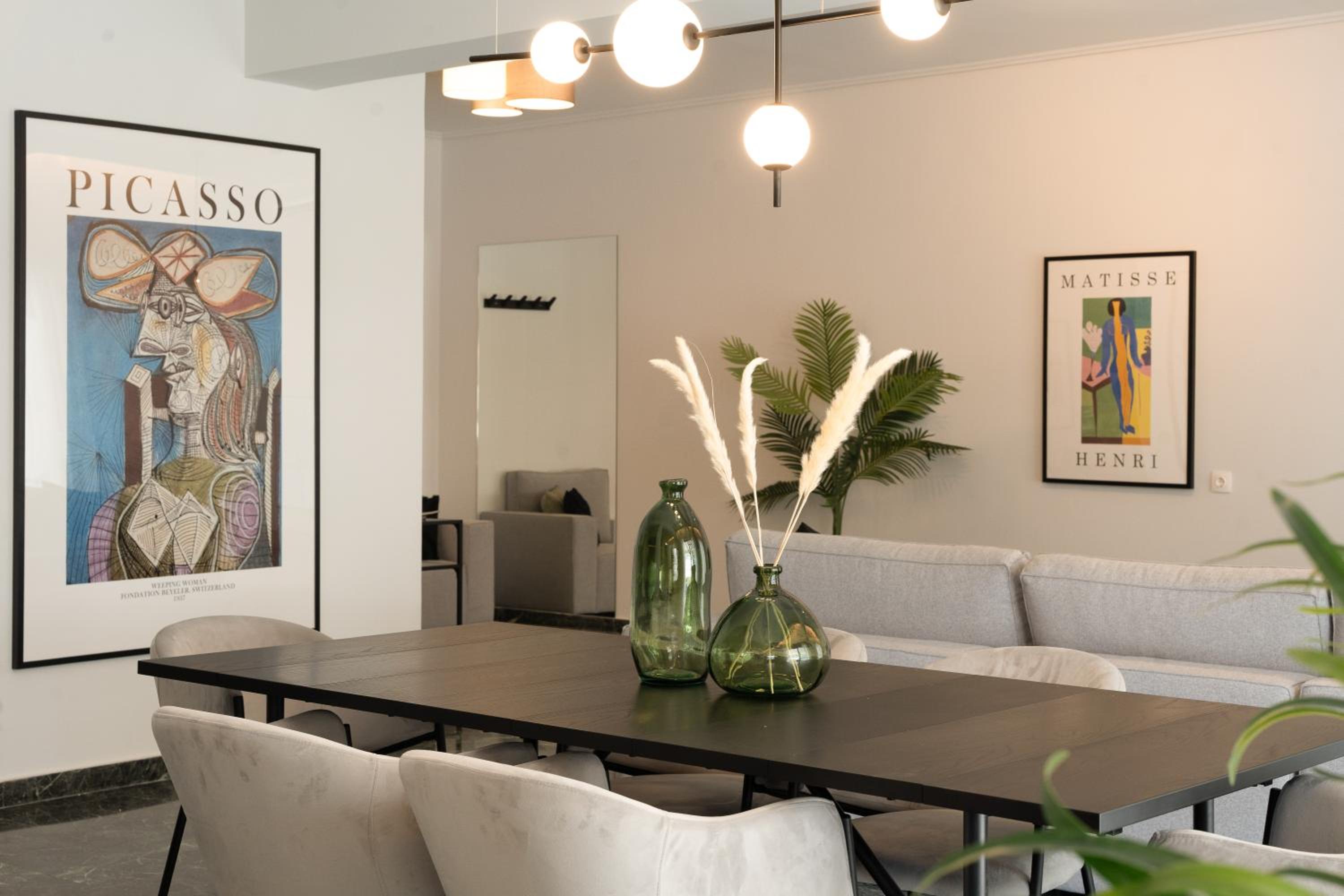 Luxury in Athens, Spacious Apartment with Terrace