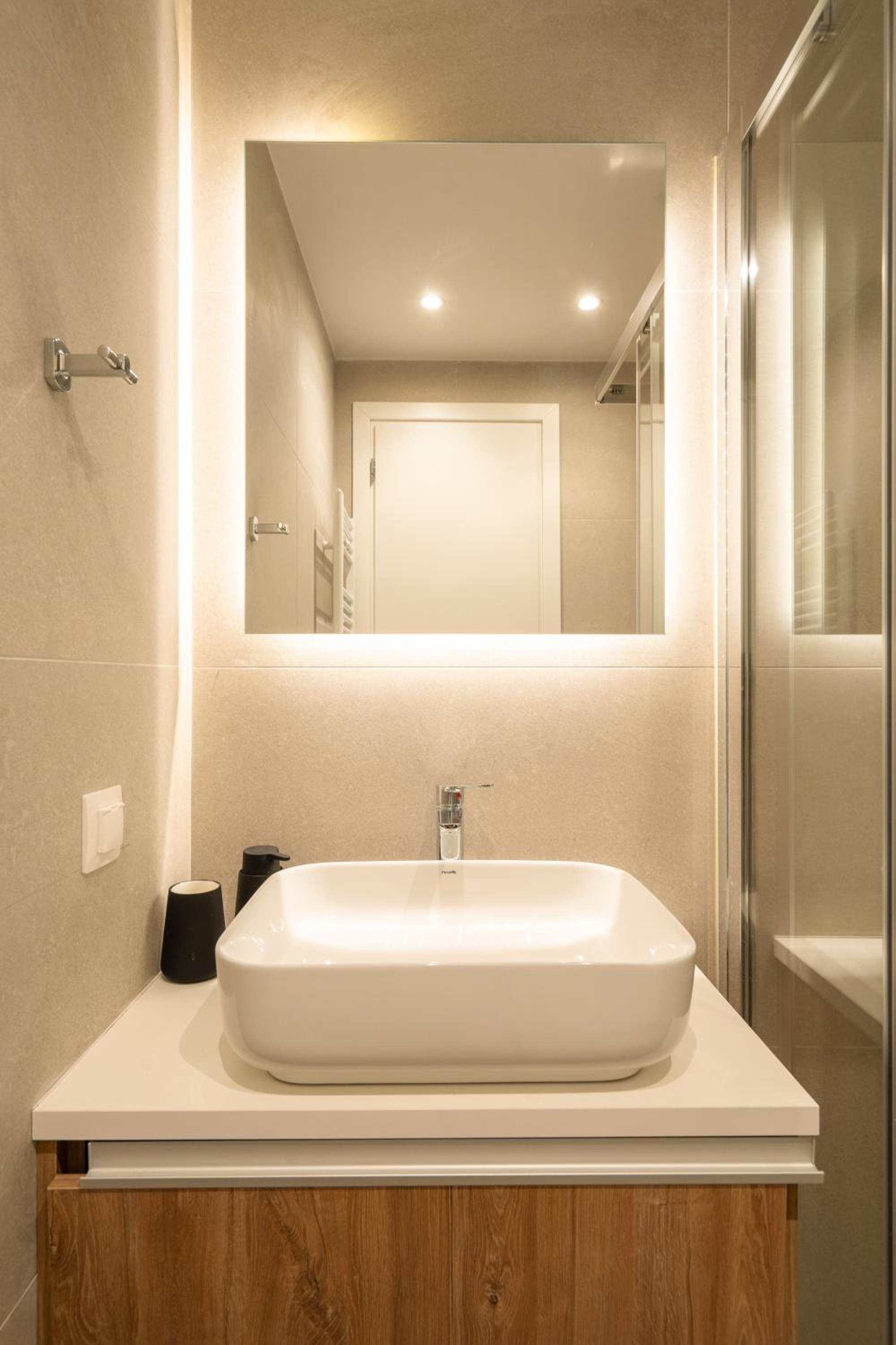 Luxury in Athens, Spacious Apartment with Terrace