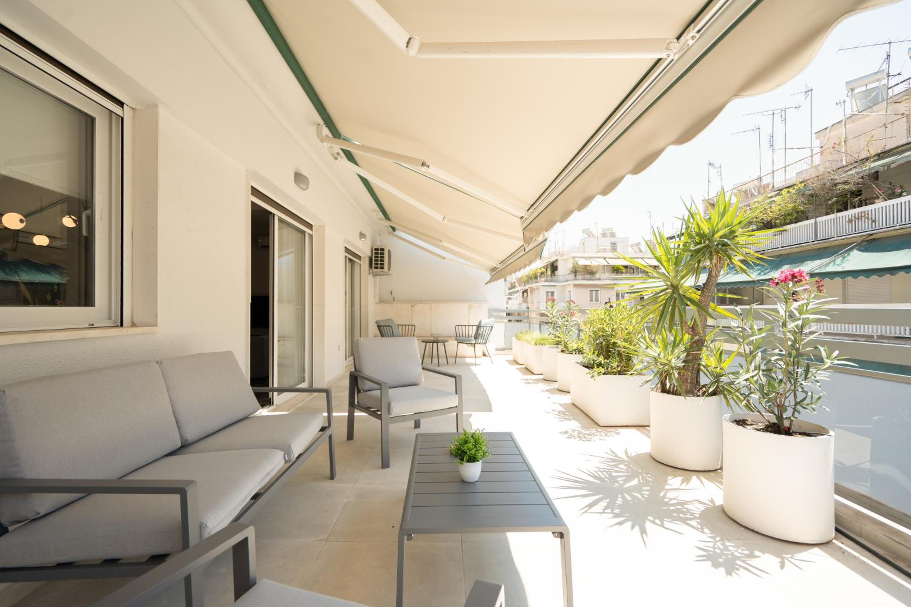 Luxury in Athens, Spacious Apartment with Terrace