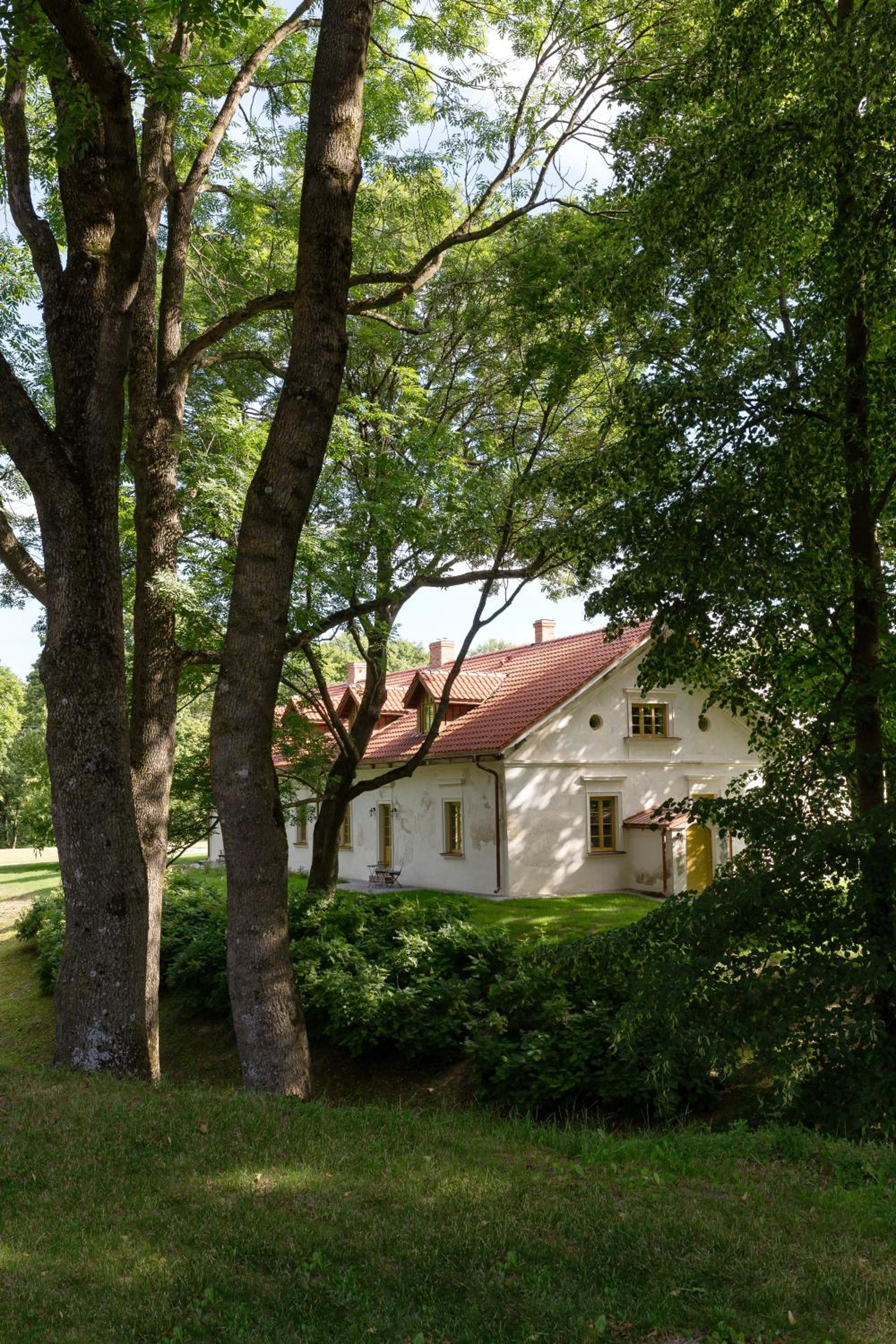 Aštriosios Kirsnos dvaras view 3