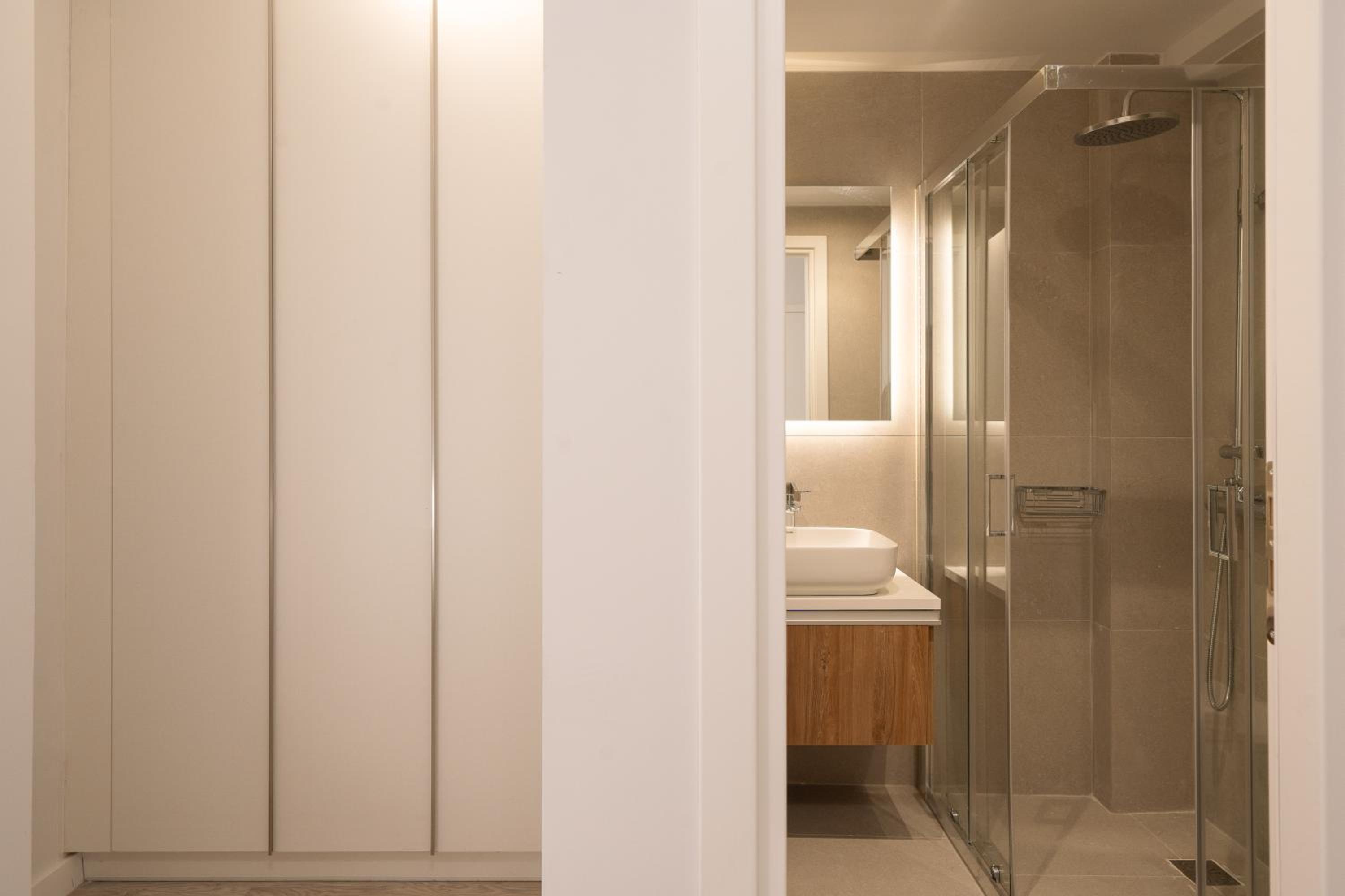 Luxury in Athens, Spacious Apartment with Terrace