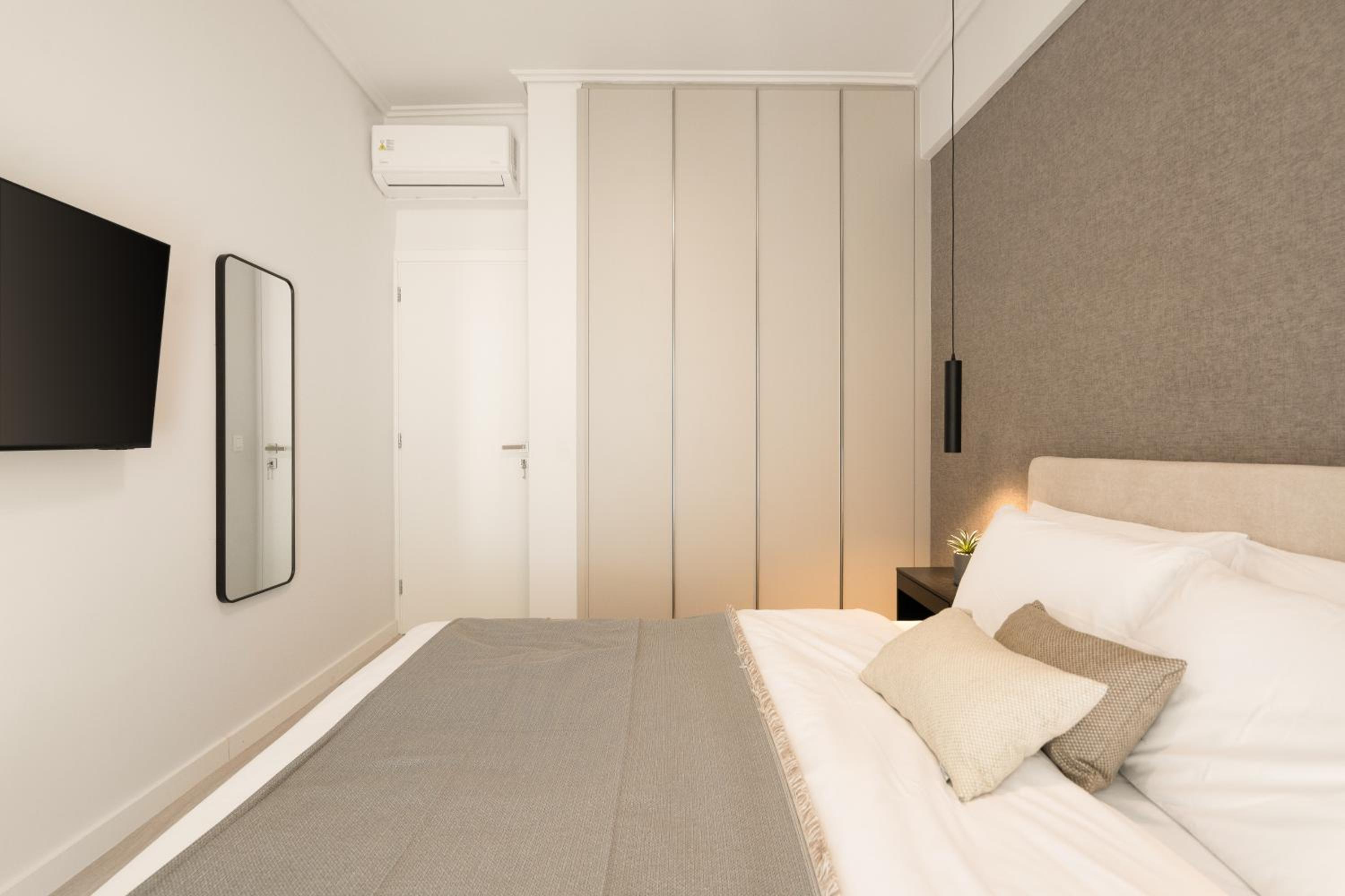Luxury in Athens, Spacious Apartment with Terrace