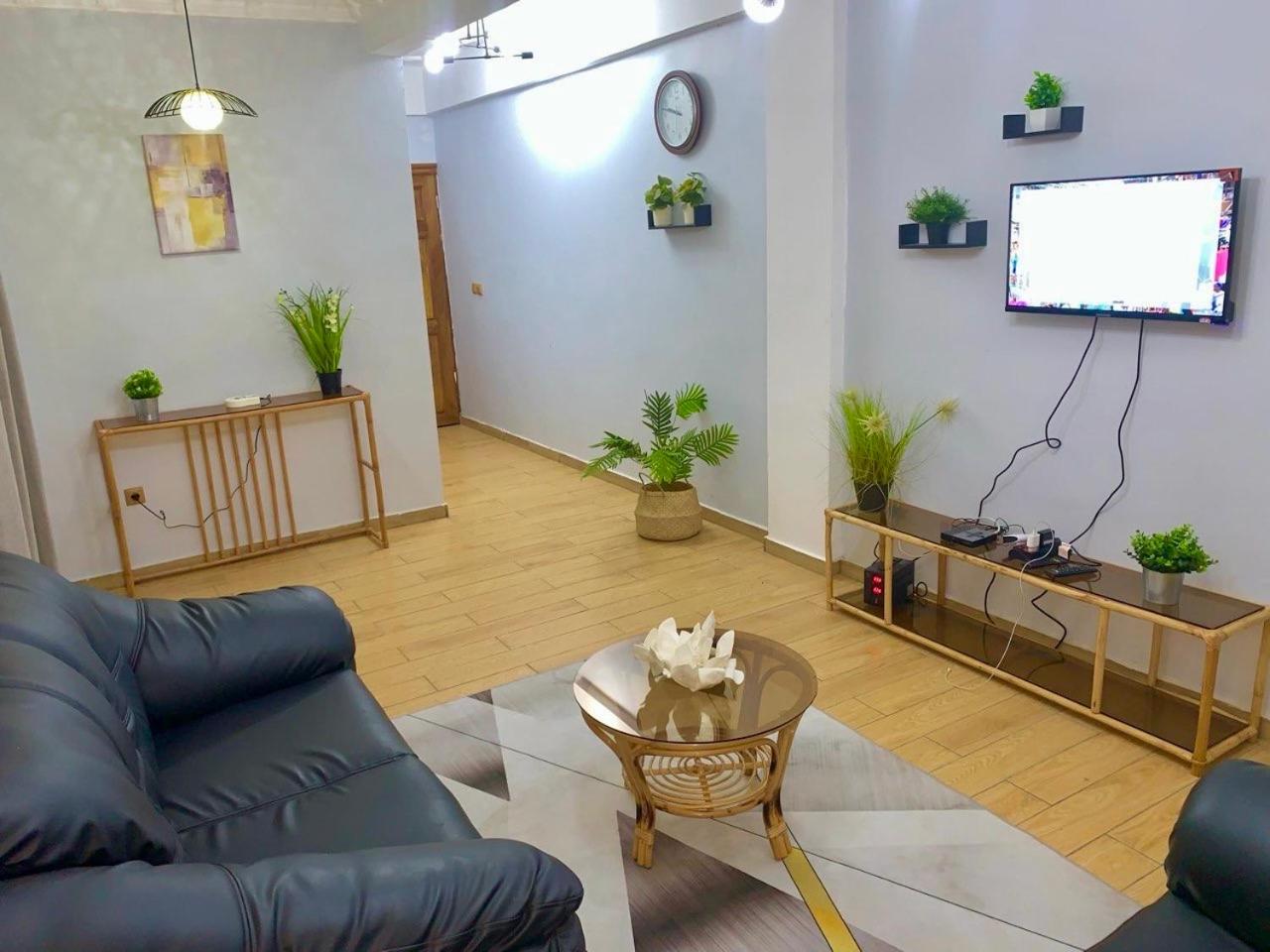 Residence Ethan Nji - Green Heaven