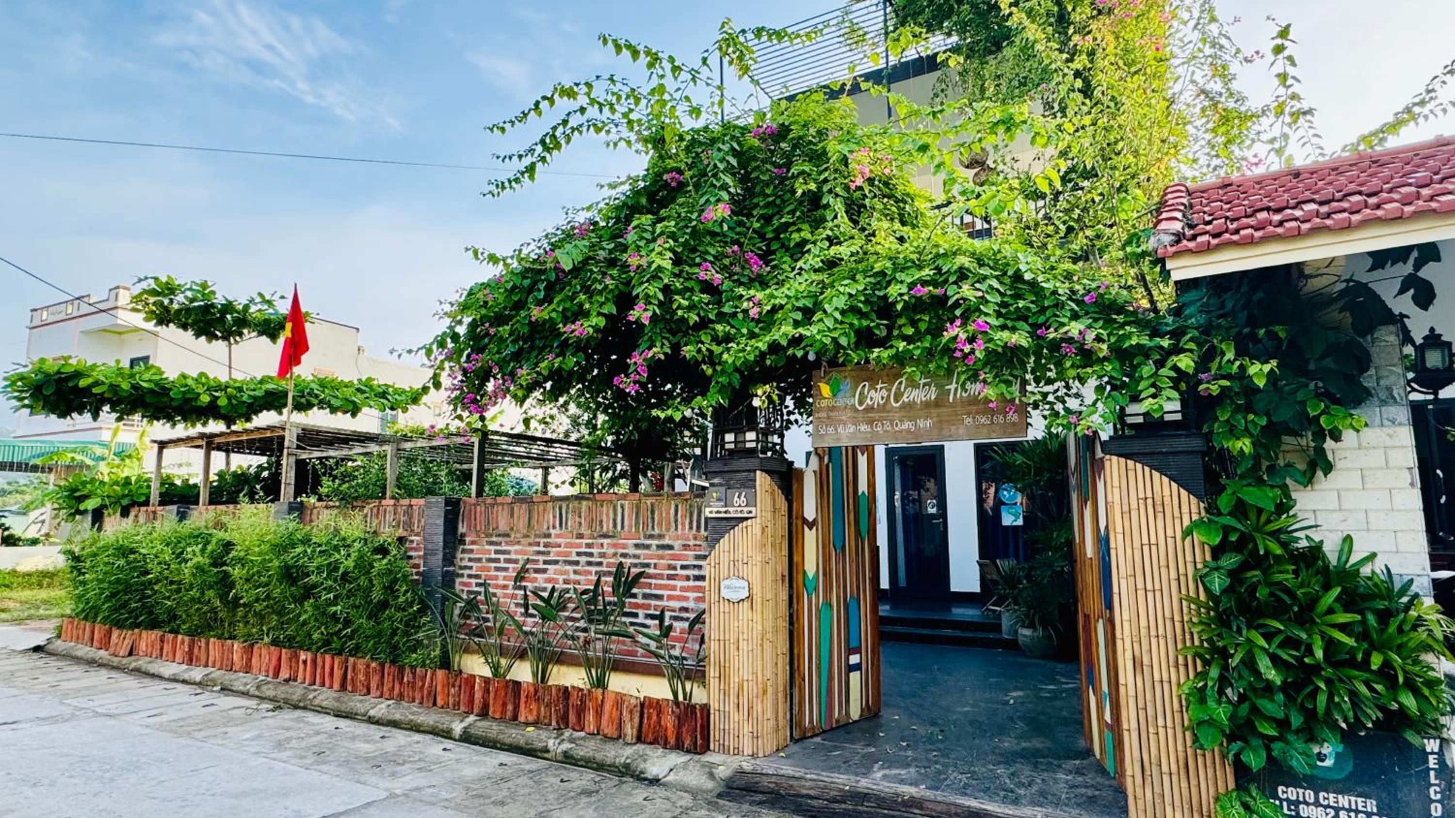 Coto Center Homestay