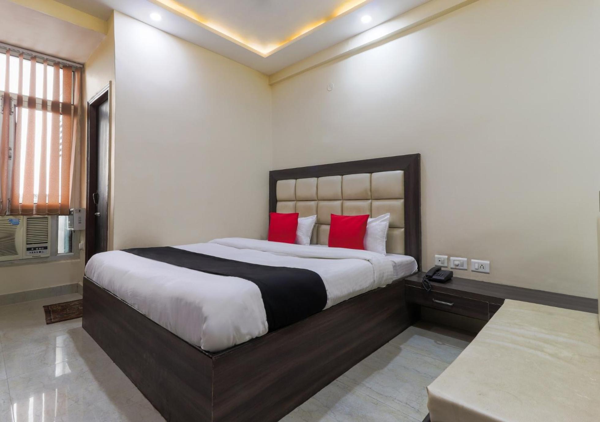 Hotel Mahadeva
