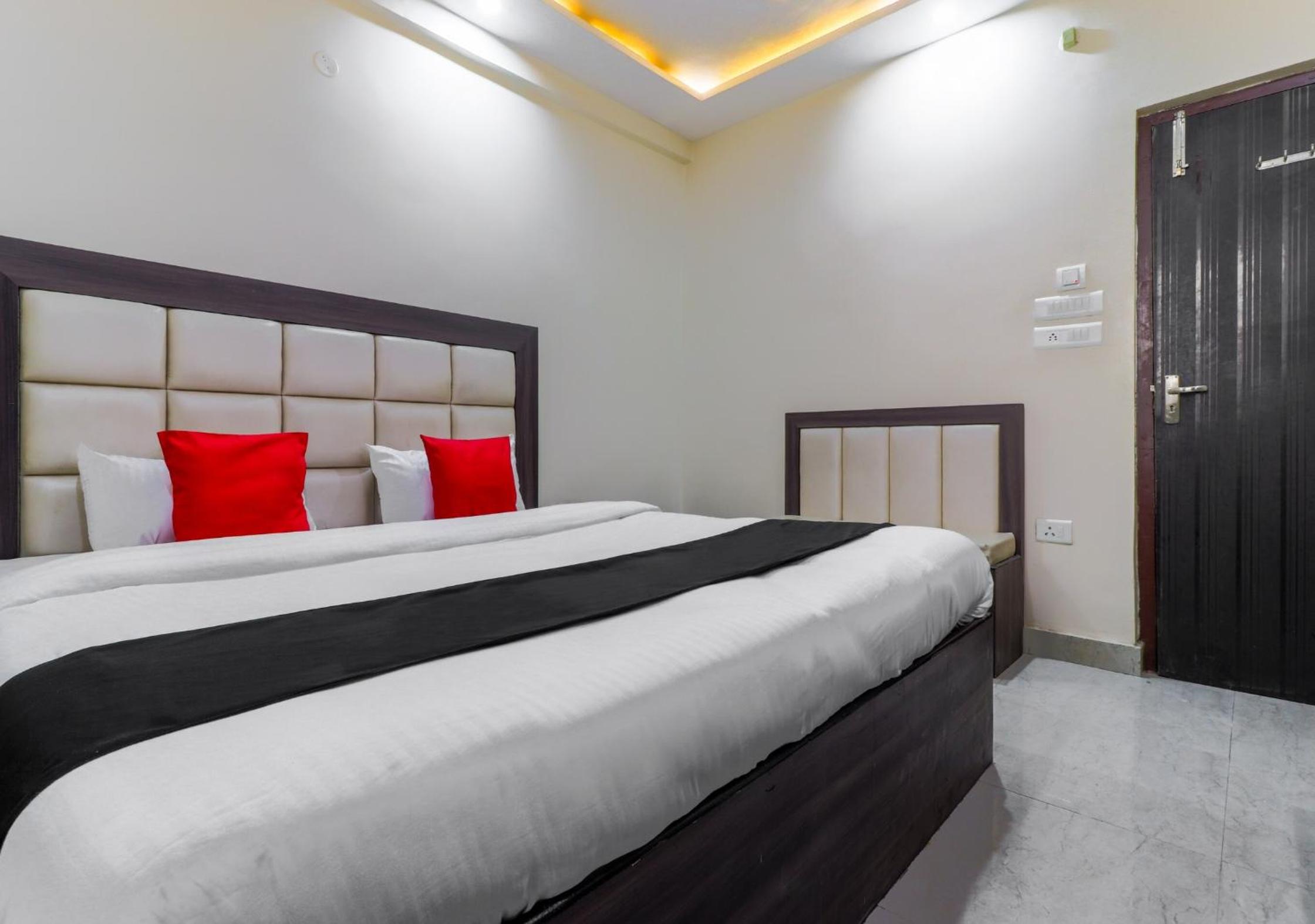 Hotel Mahadeva
