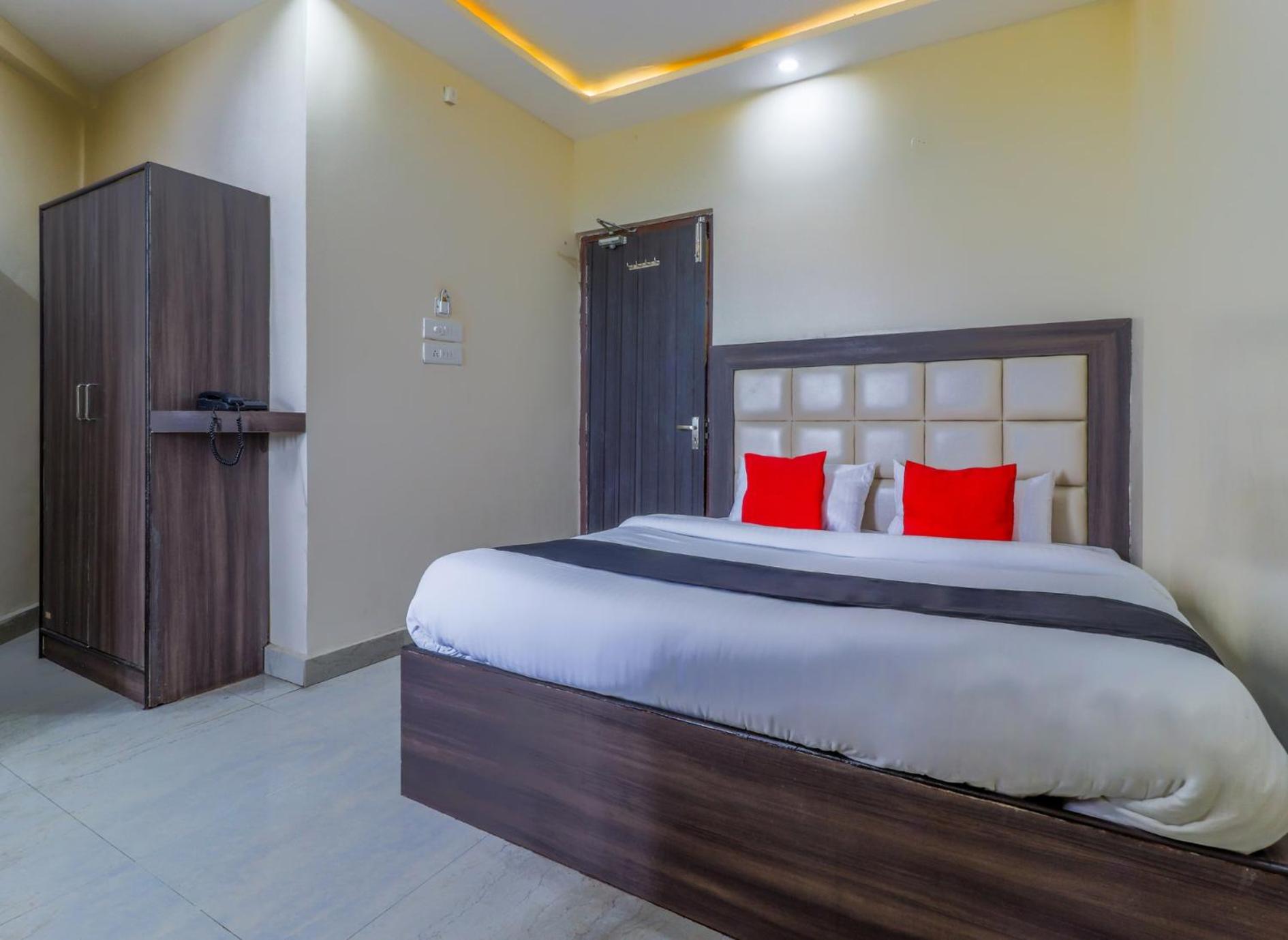 Hotel Mahadeva
