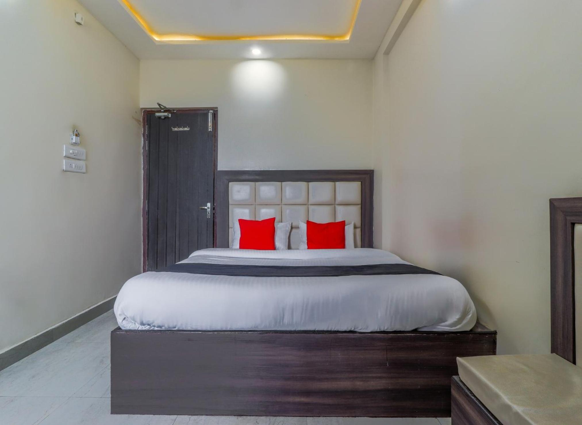 Hotel Mahadeva