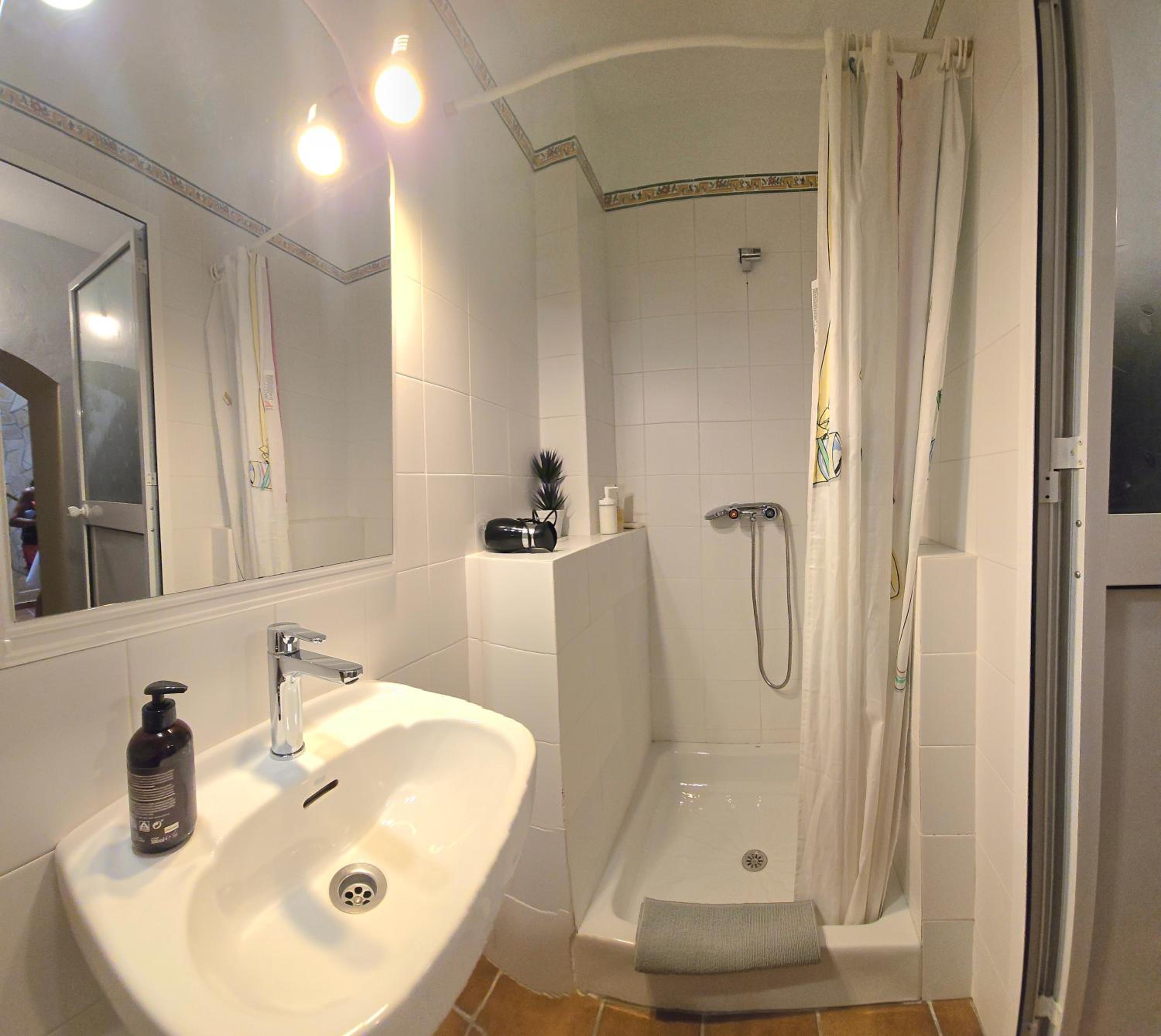 Photo 43