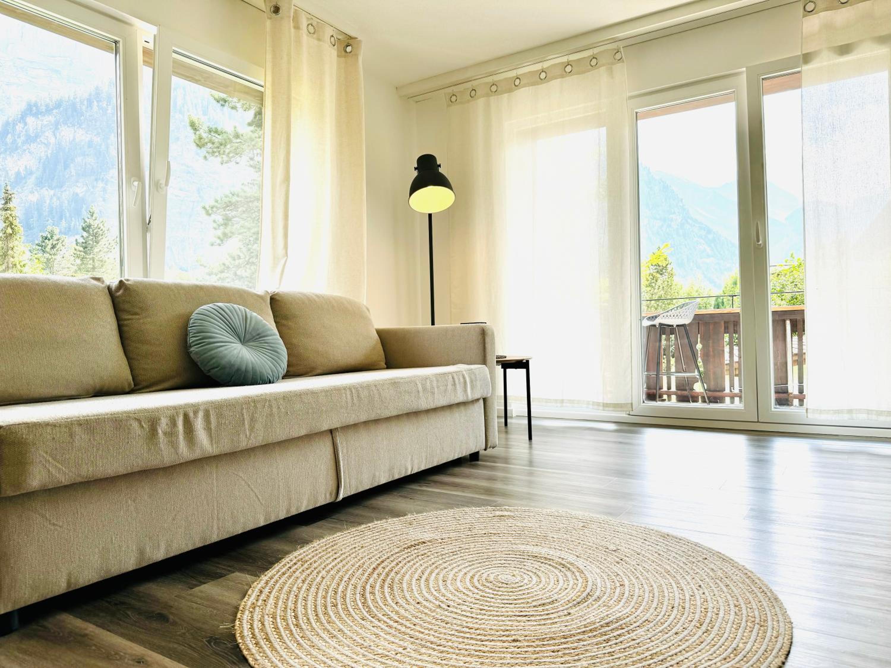 Modern designed, luxury mountain view Apartment