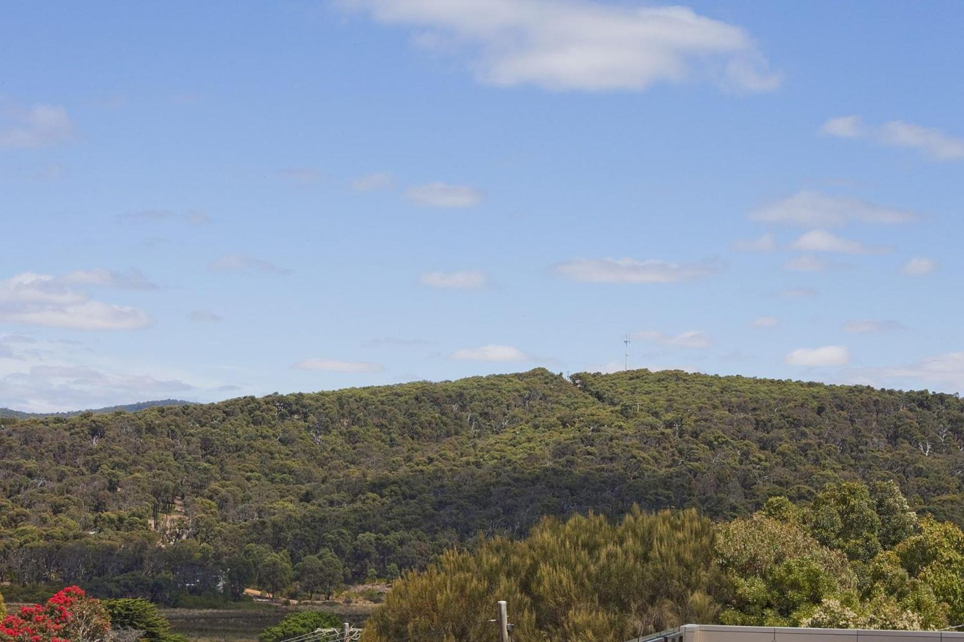Sirocco - Recently renovated, Roof Top Deck And Pet Friendly in Aireys Inlet