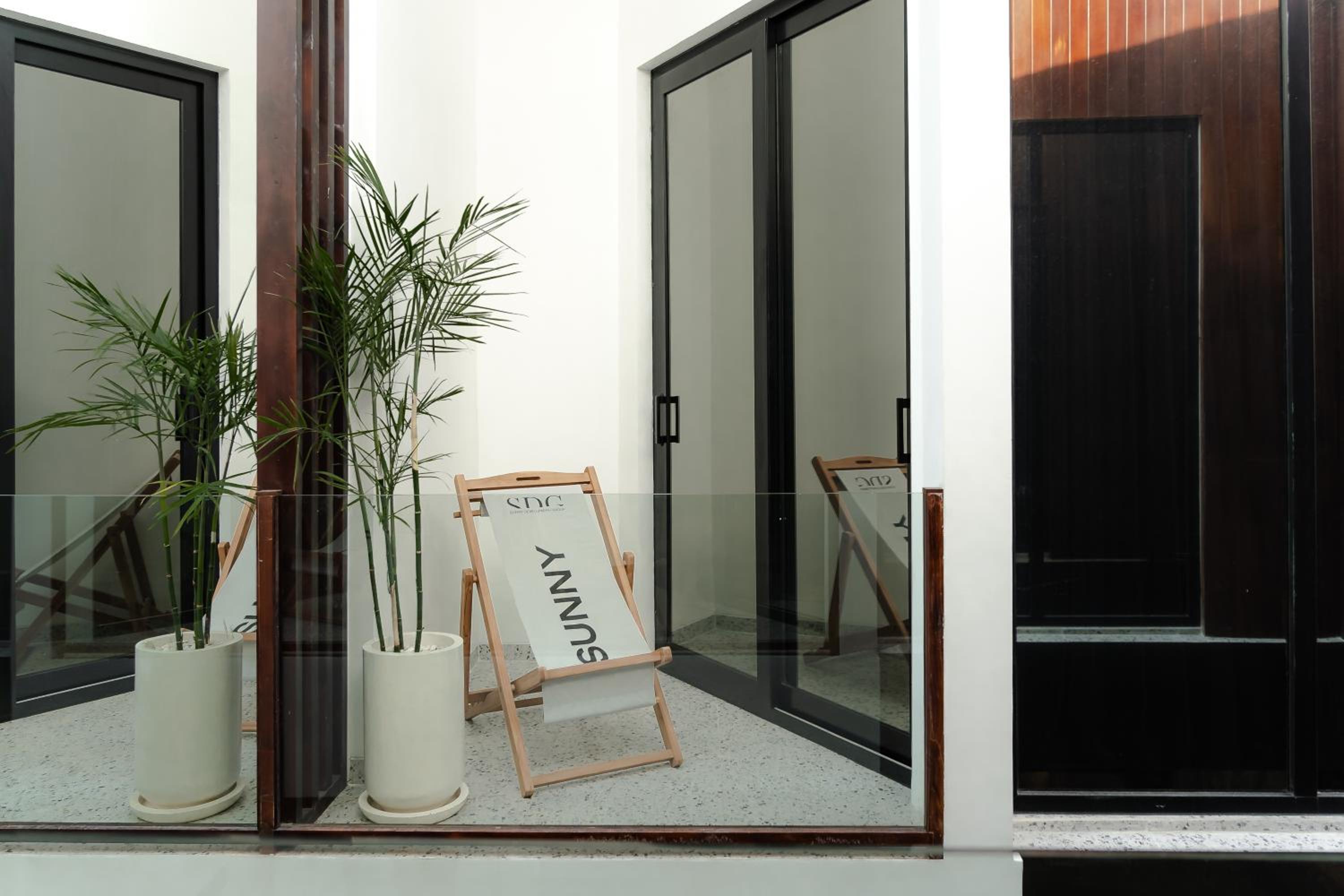 Sunny Nine Villa by Betterplace