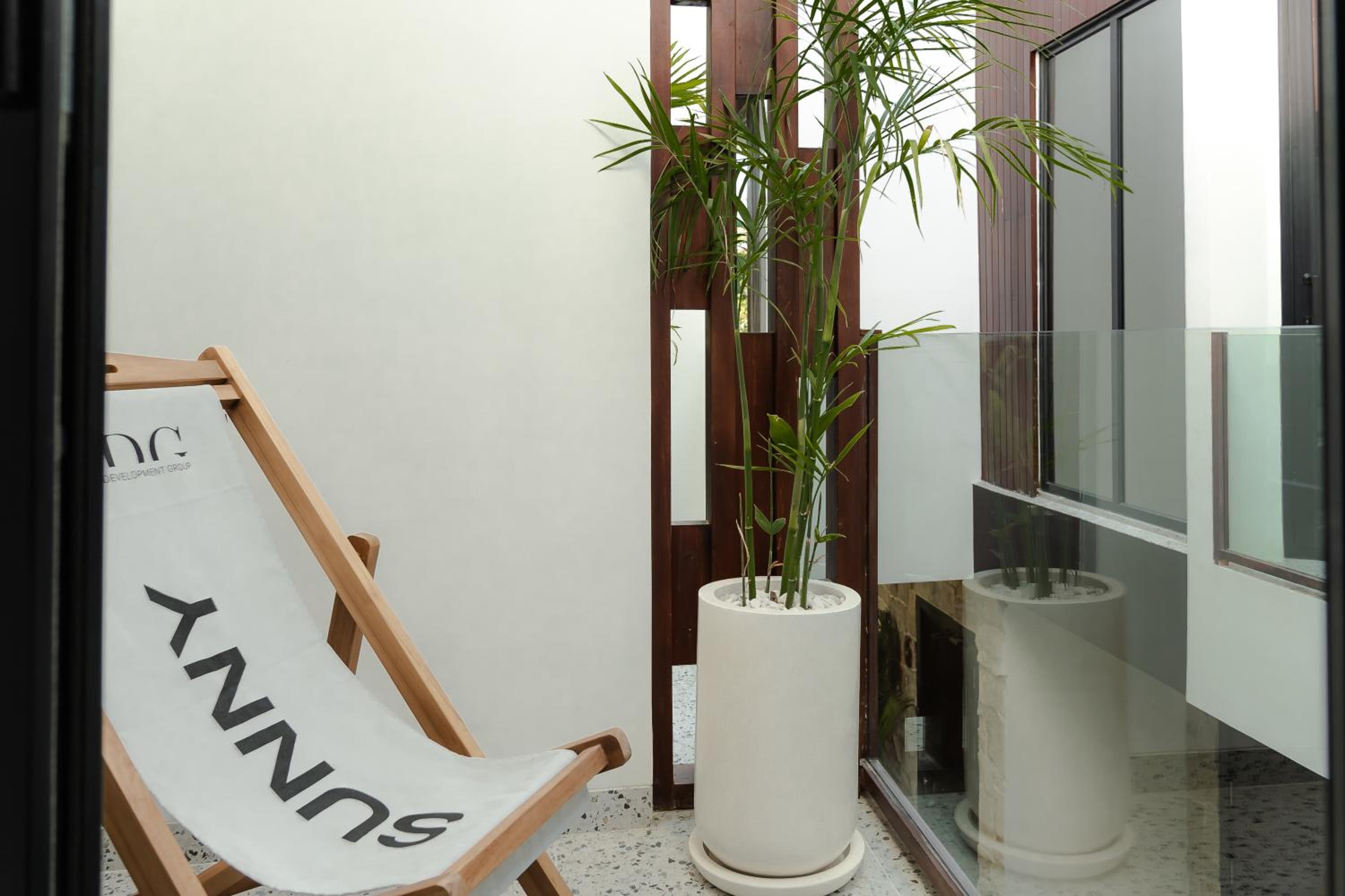Sunny Nine Villa by Betterplace