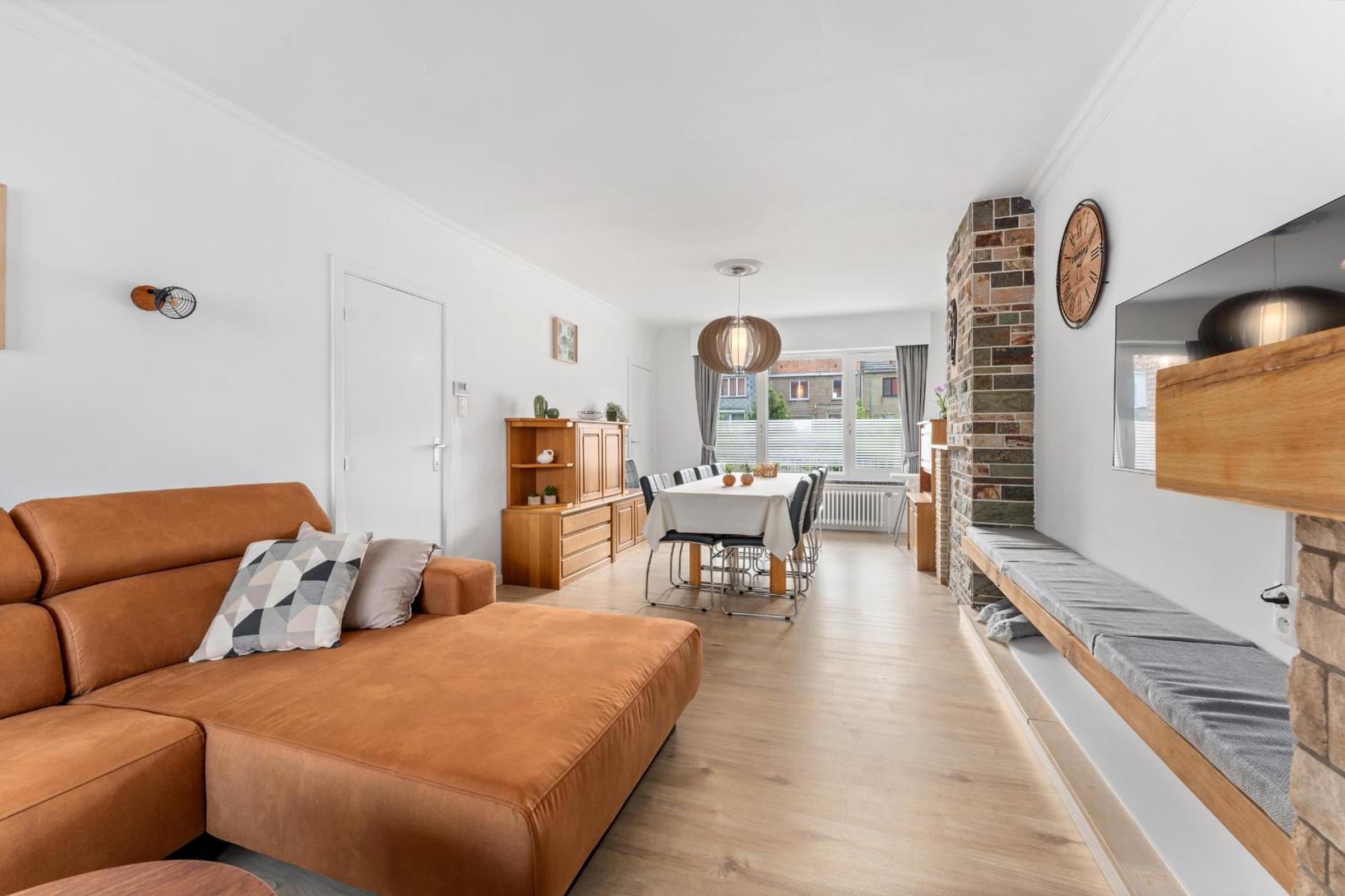 Ruime woning aan zee met zonnige tuin en terras - 9p