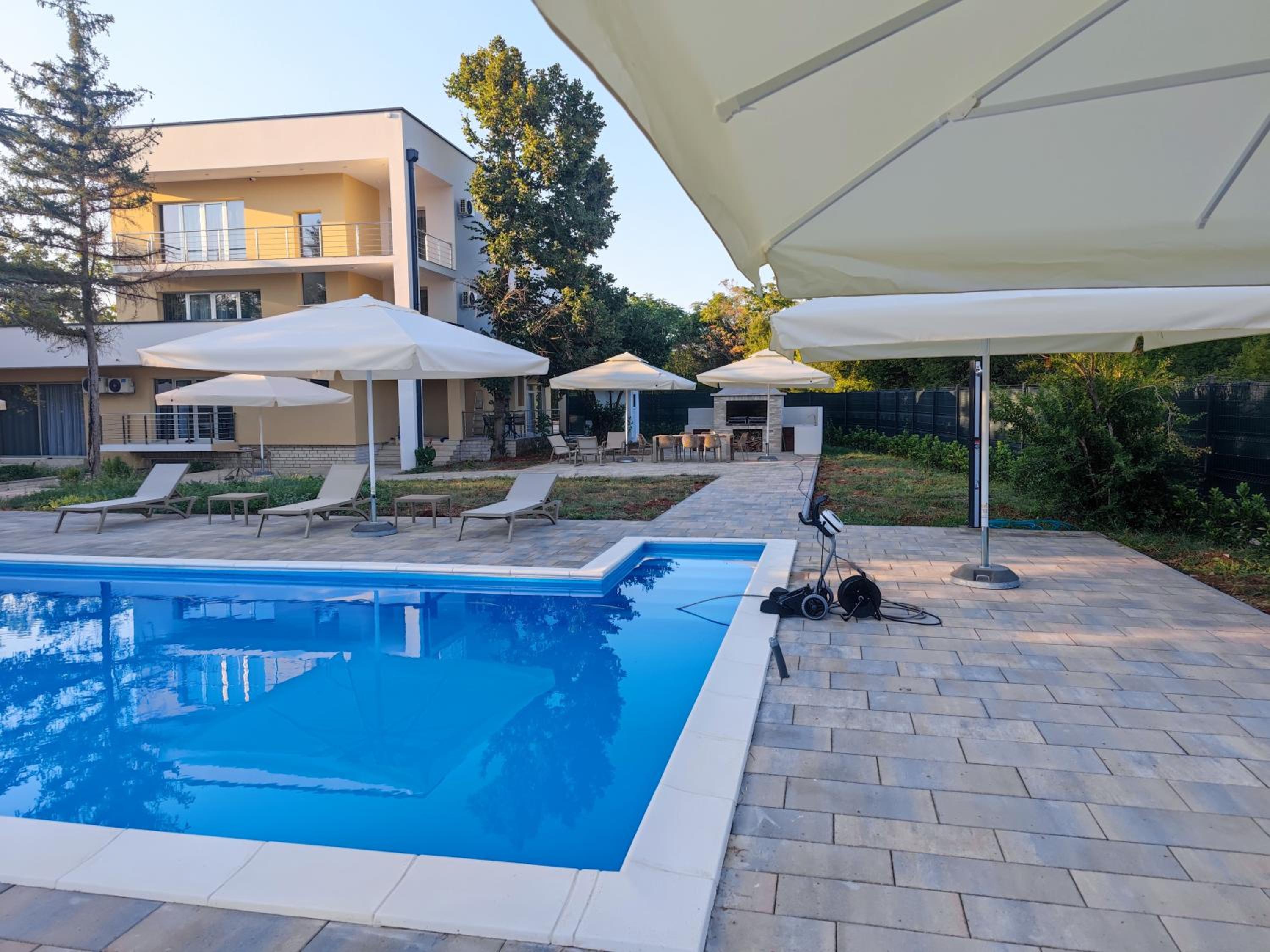Villa Ella