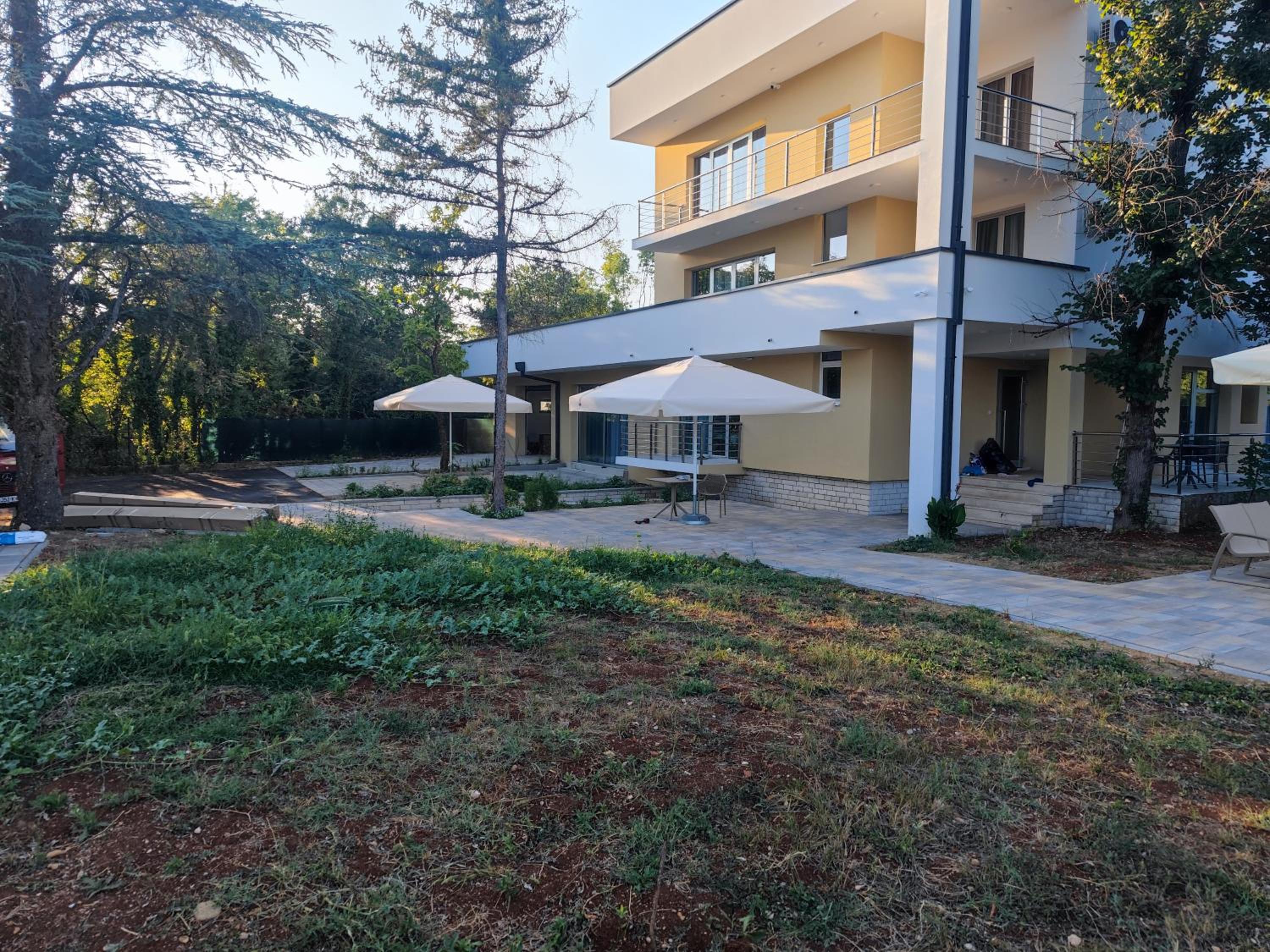 Villa Ella
