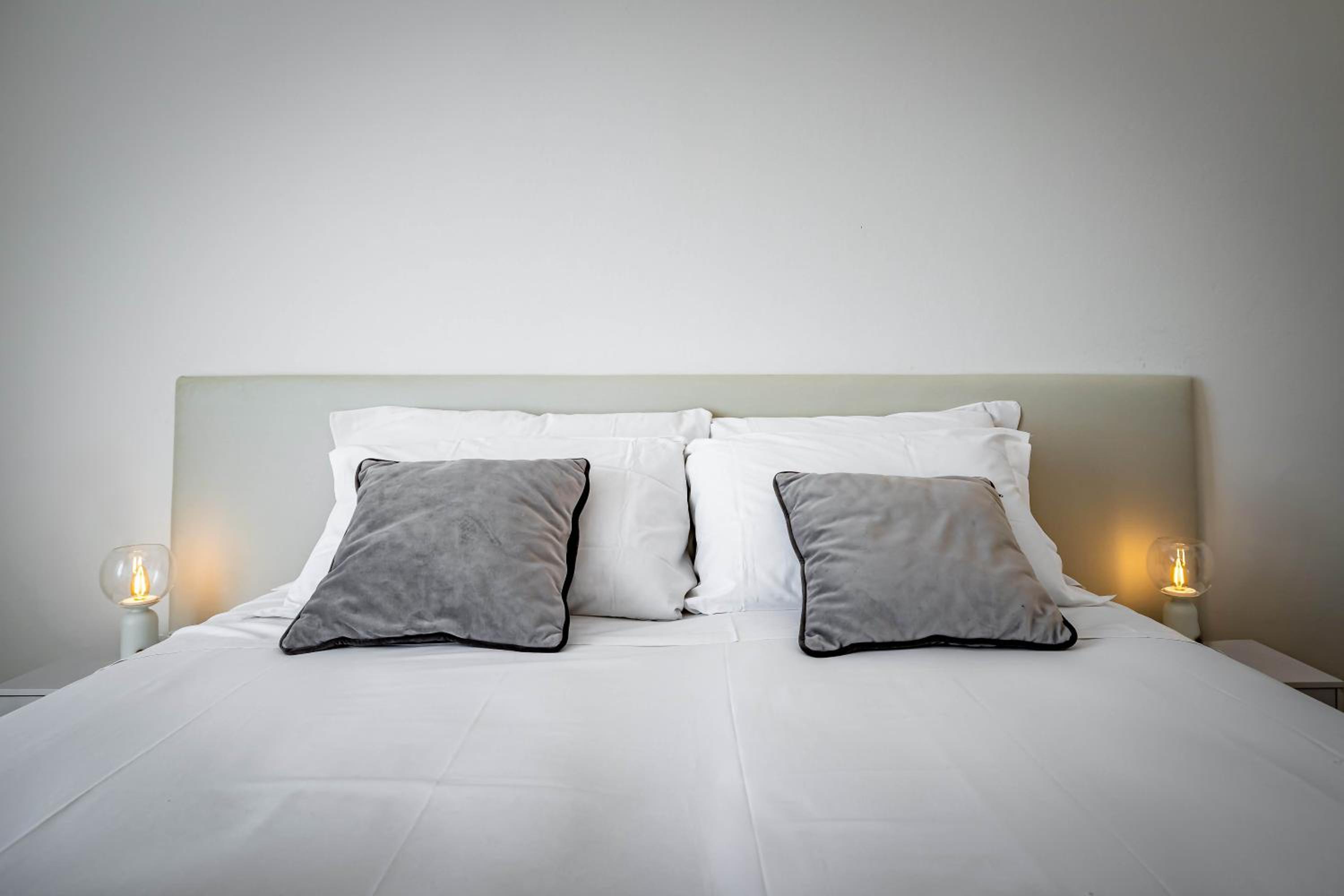 YD Aleardi luminous and comfy