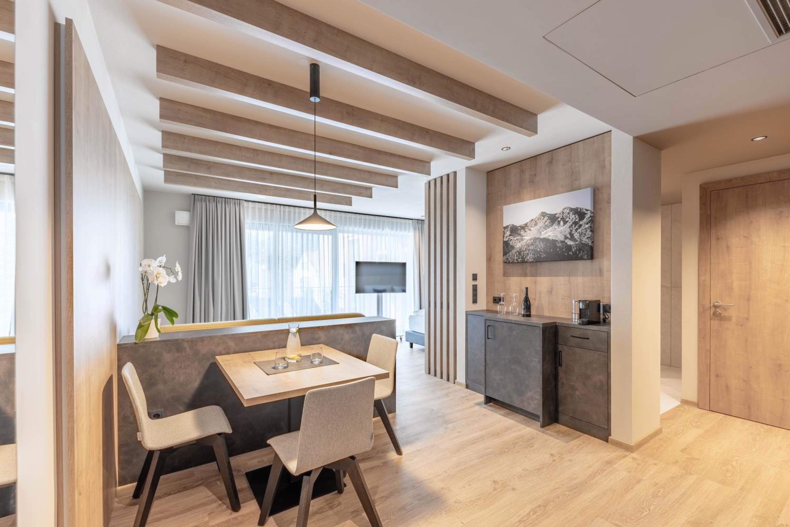 Villa Hubertus Luxuria Nova Suites - Adults friendly