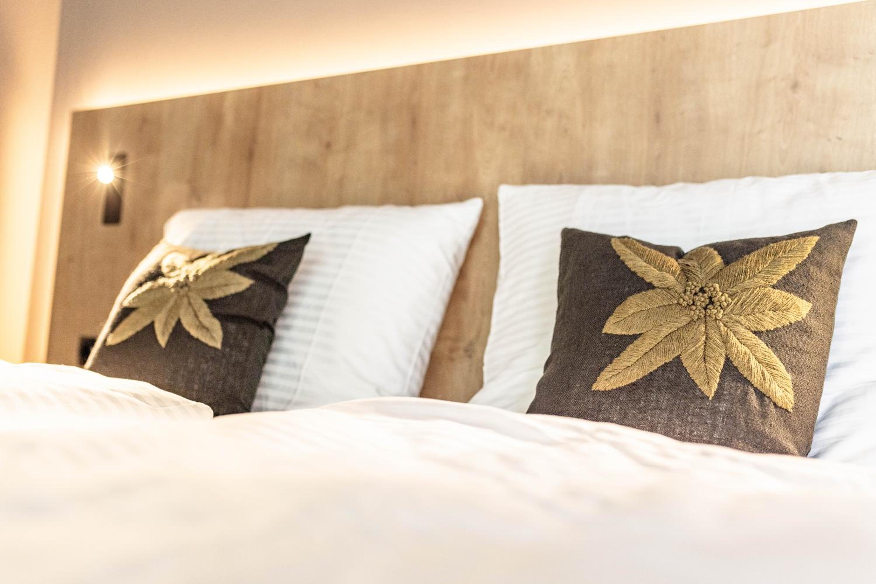 Villa Hubertus Luxuria Nova Suites - Adults friendly